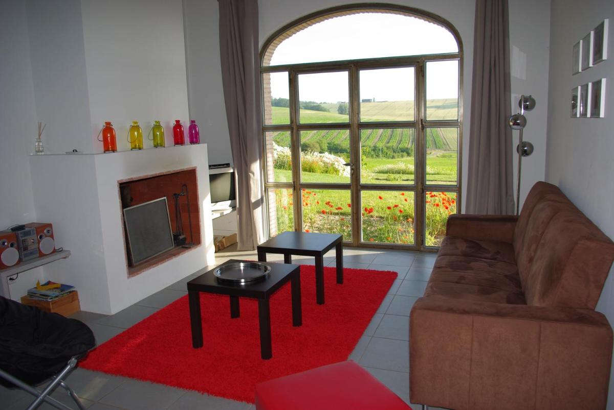 Holiday Home - Photo 3