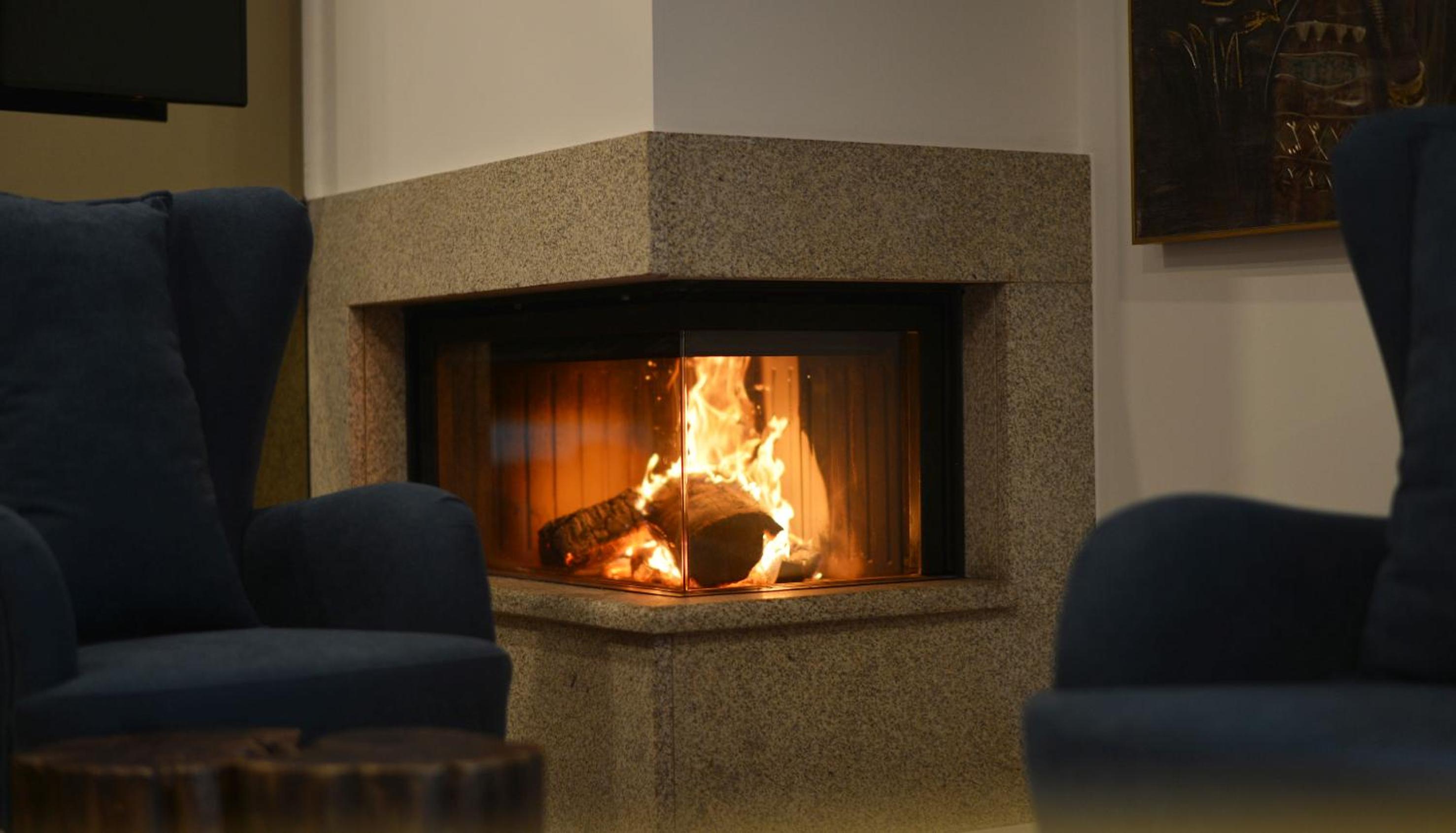 Superior Suite - Photo 10