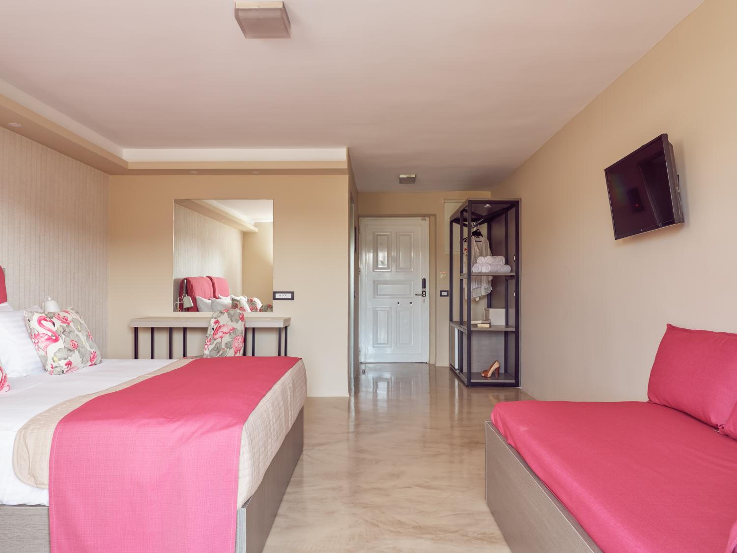 Family Room with Balcony photo 1