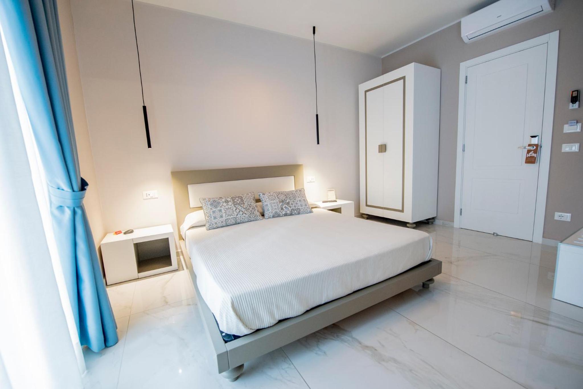 Queen Room with Balcony