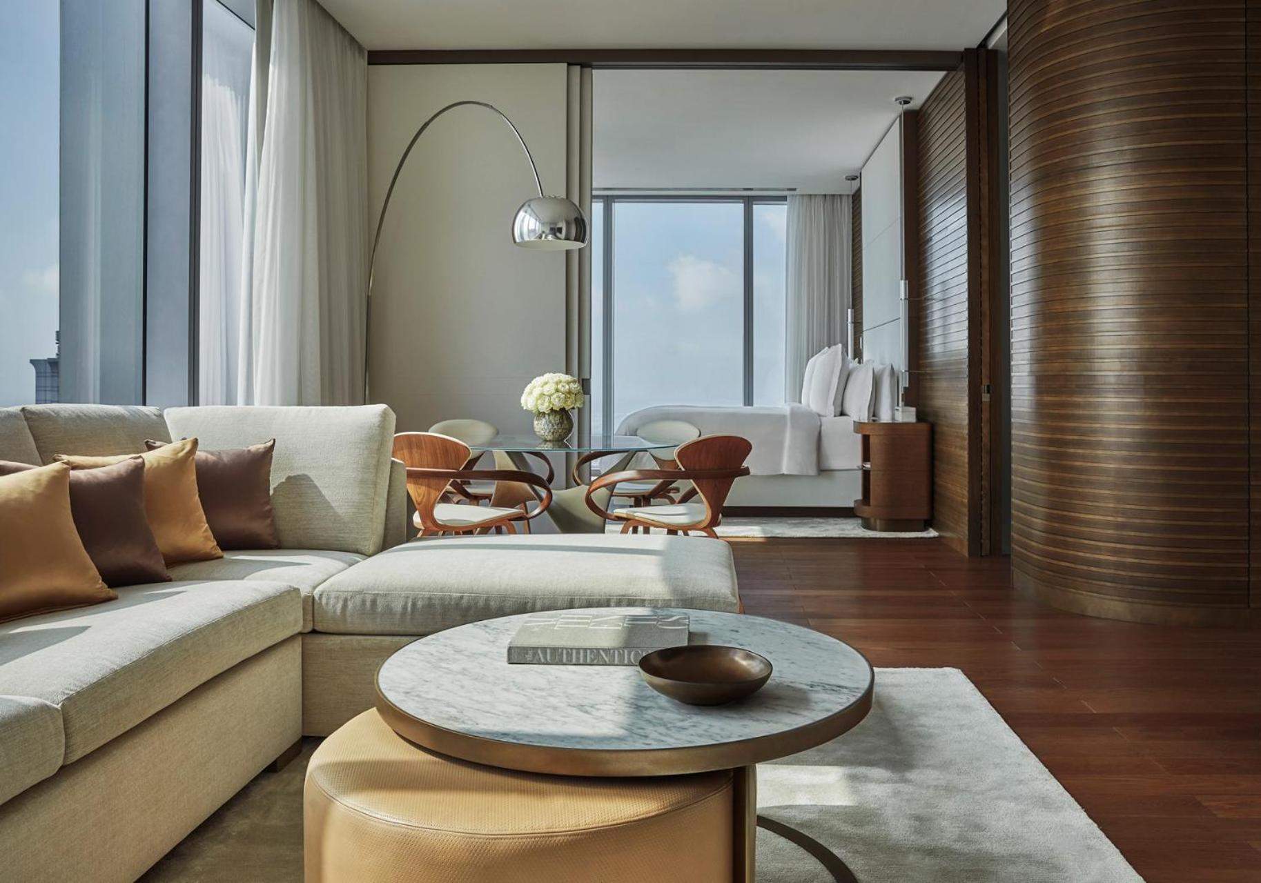 Skyline Corner One Bedroom Suite - Accessible