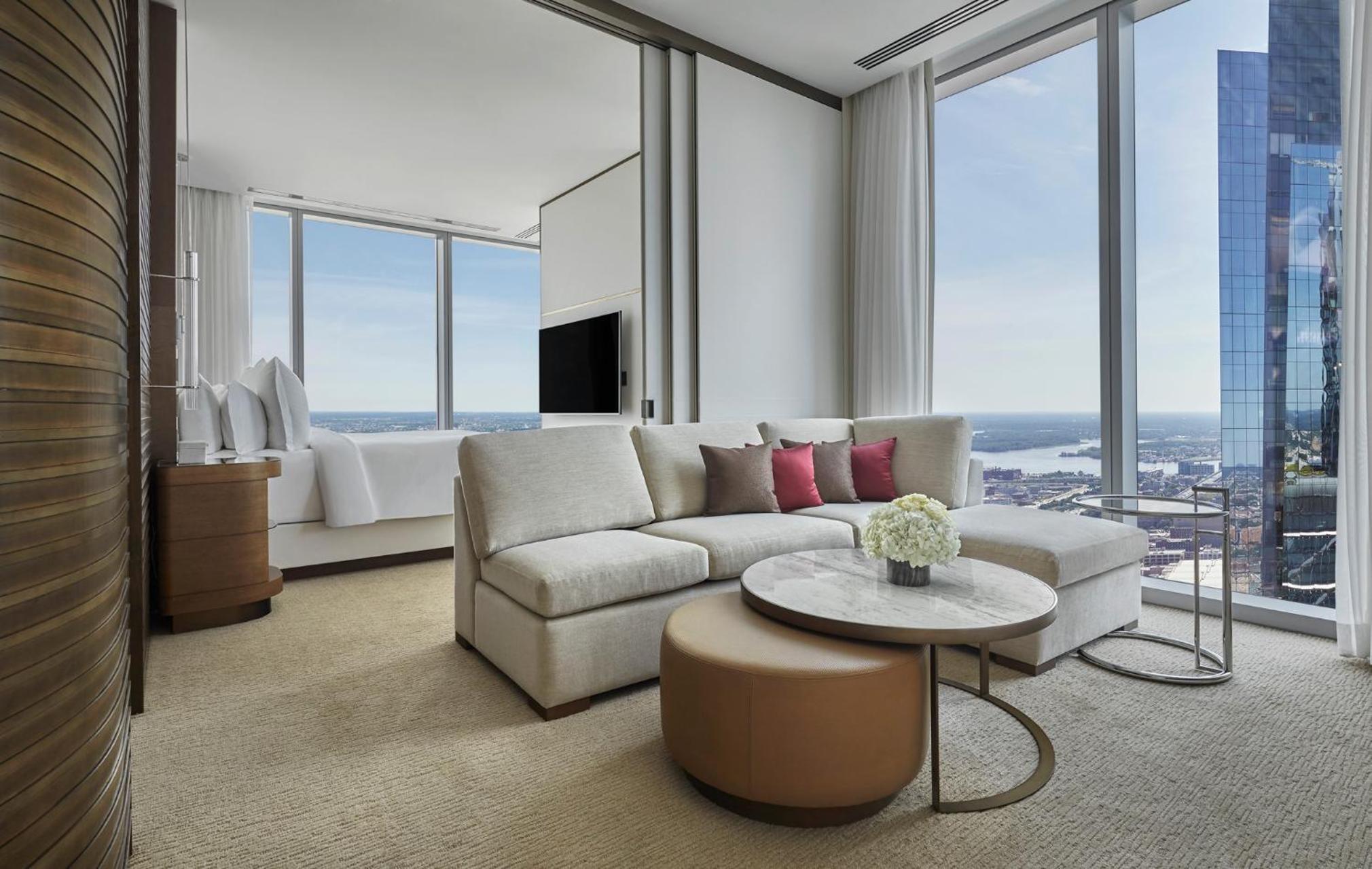 Landmark Corner One Bedroom King Suite