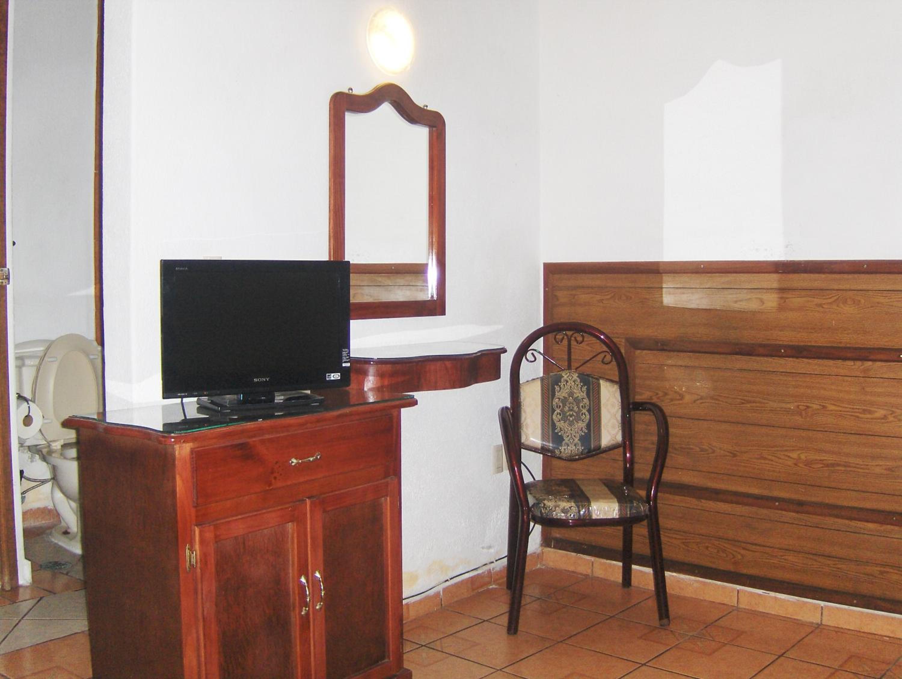 Double Room with Two Beds (2 Adults + 2 Kids)
