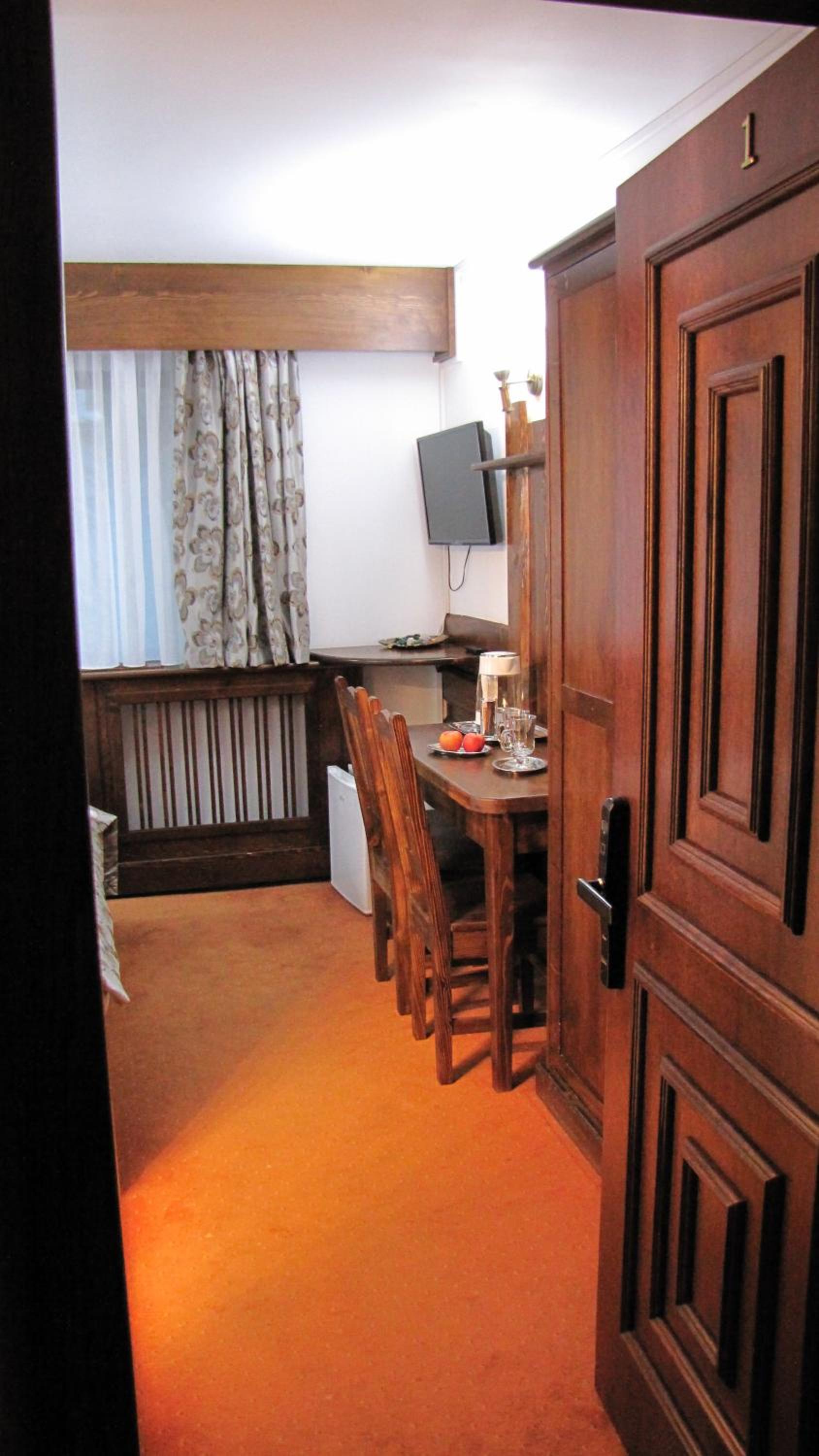 Small Double Room photo 1