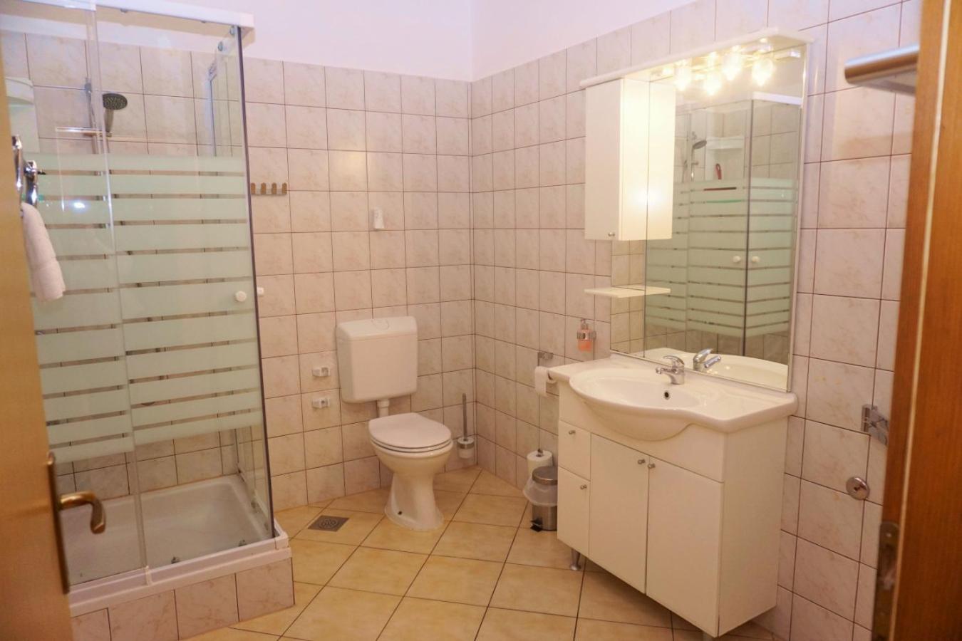 Two-Bedroom Apartment with Terrace - Photo 3