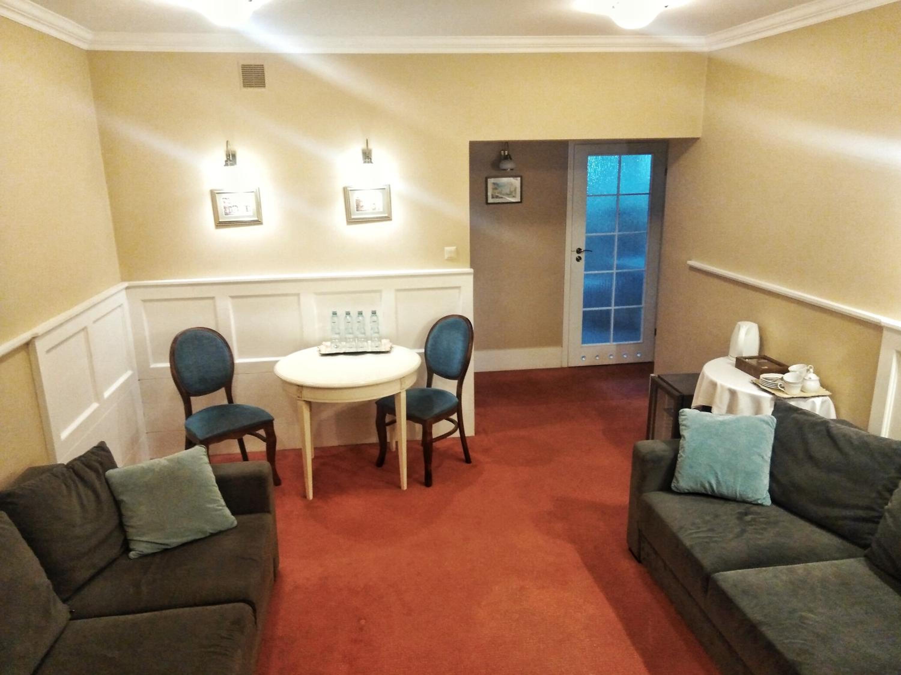 Apartment - Photo 2
