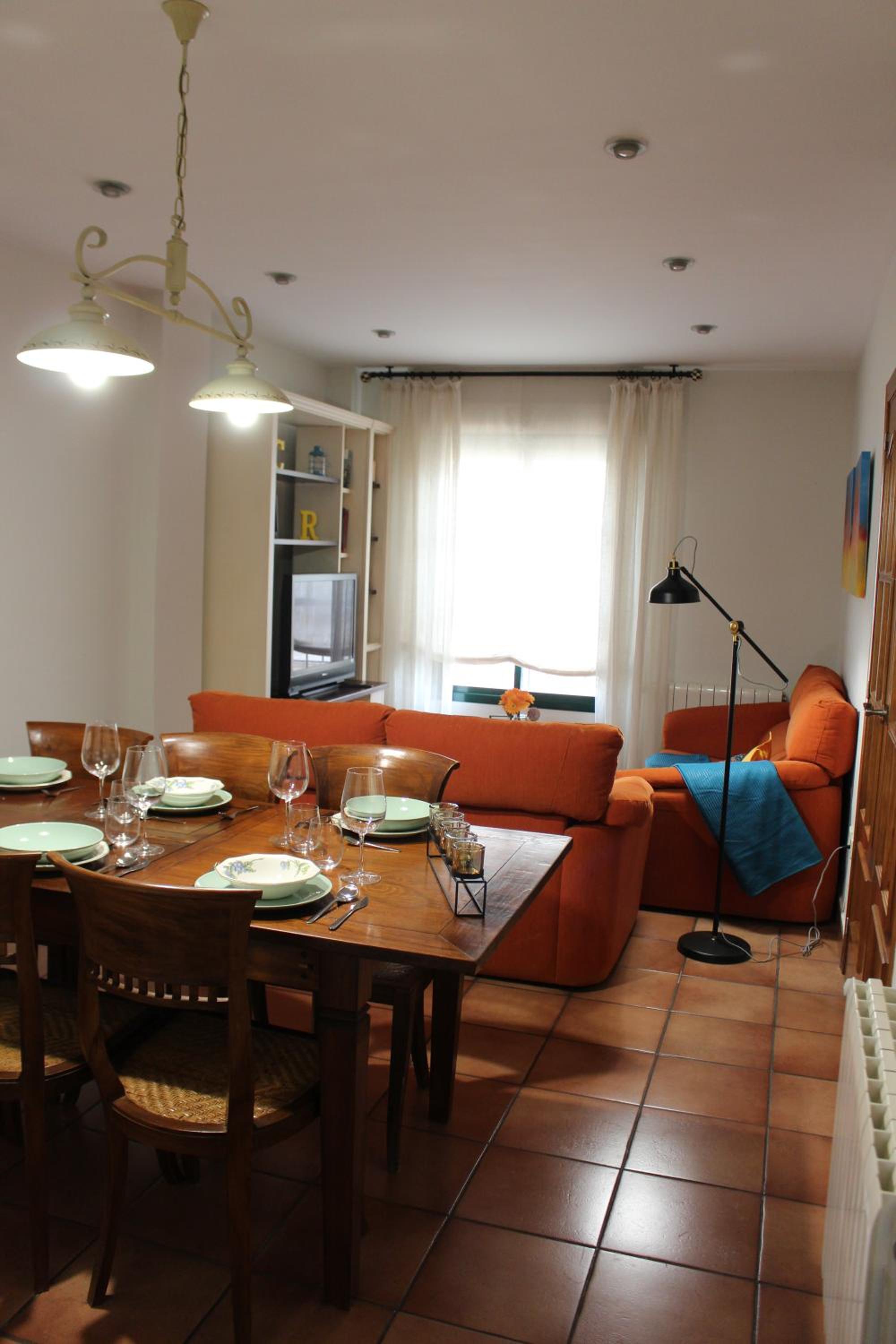 Four-Bedroom House photo 3