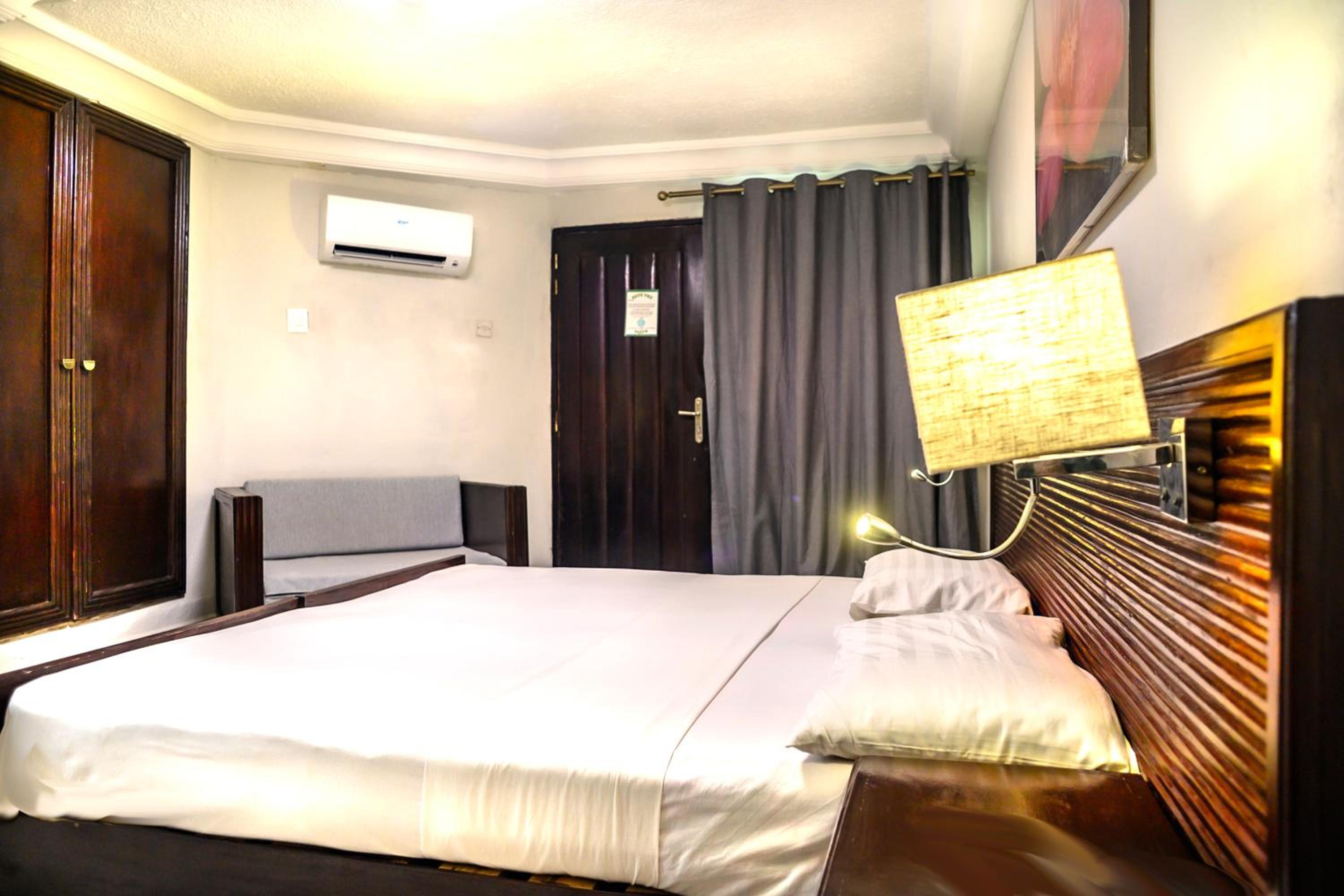 Standard Triple Room photo 3