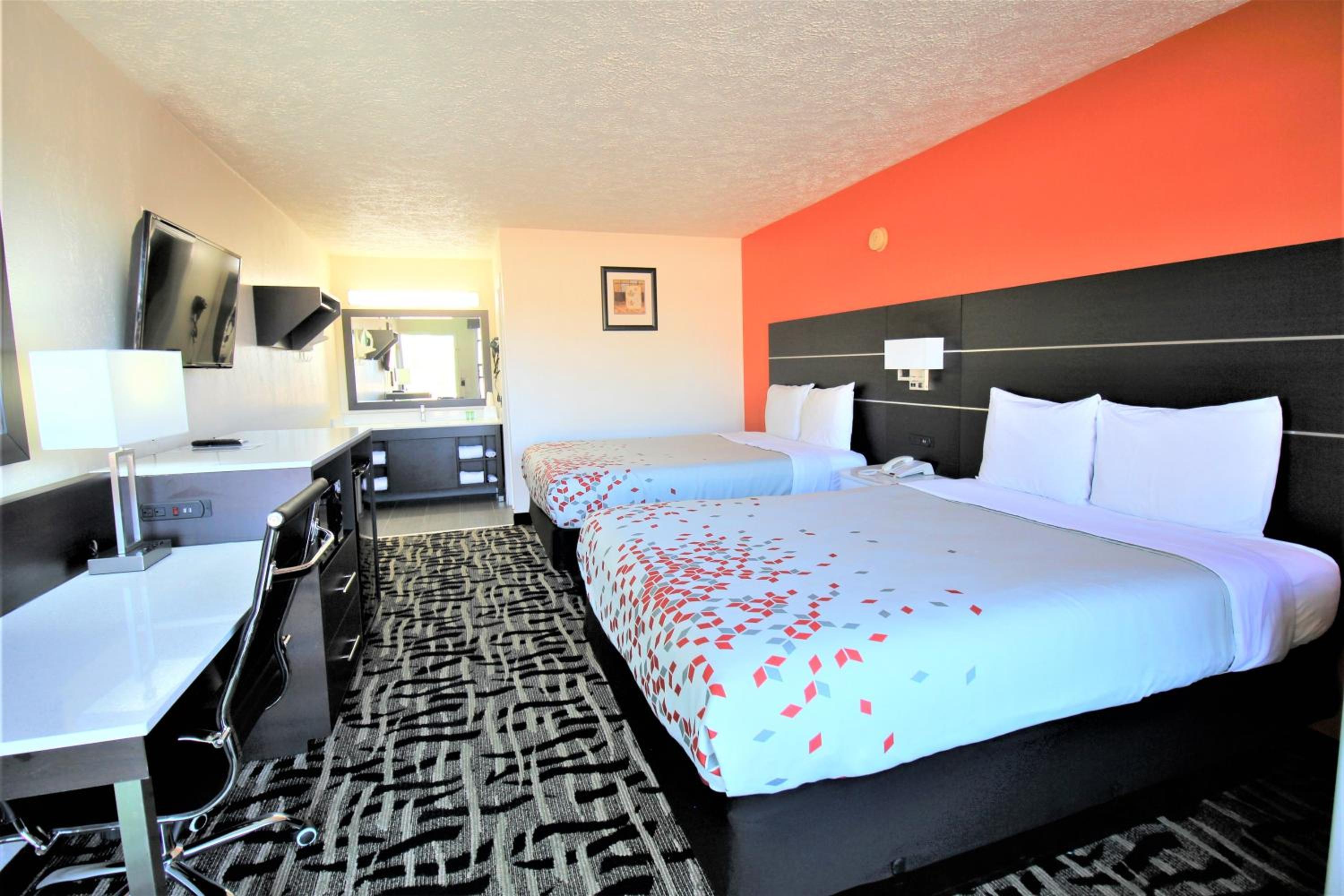 Queen Room with Two Queen Beds - Non-Smoking