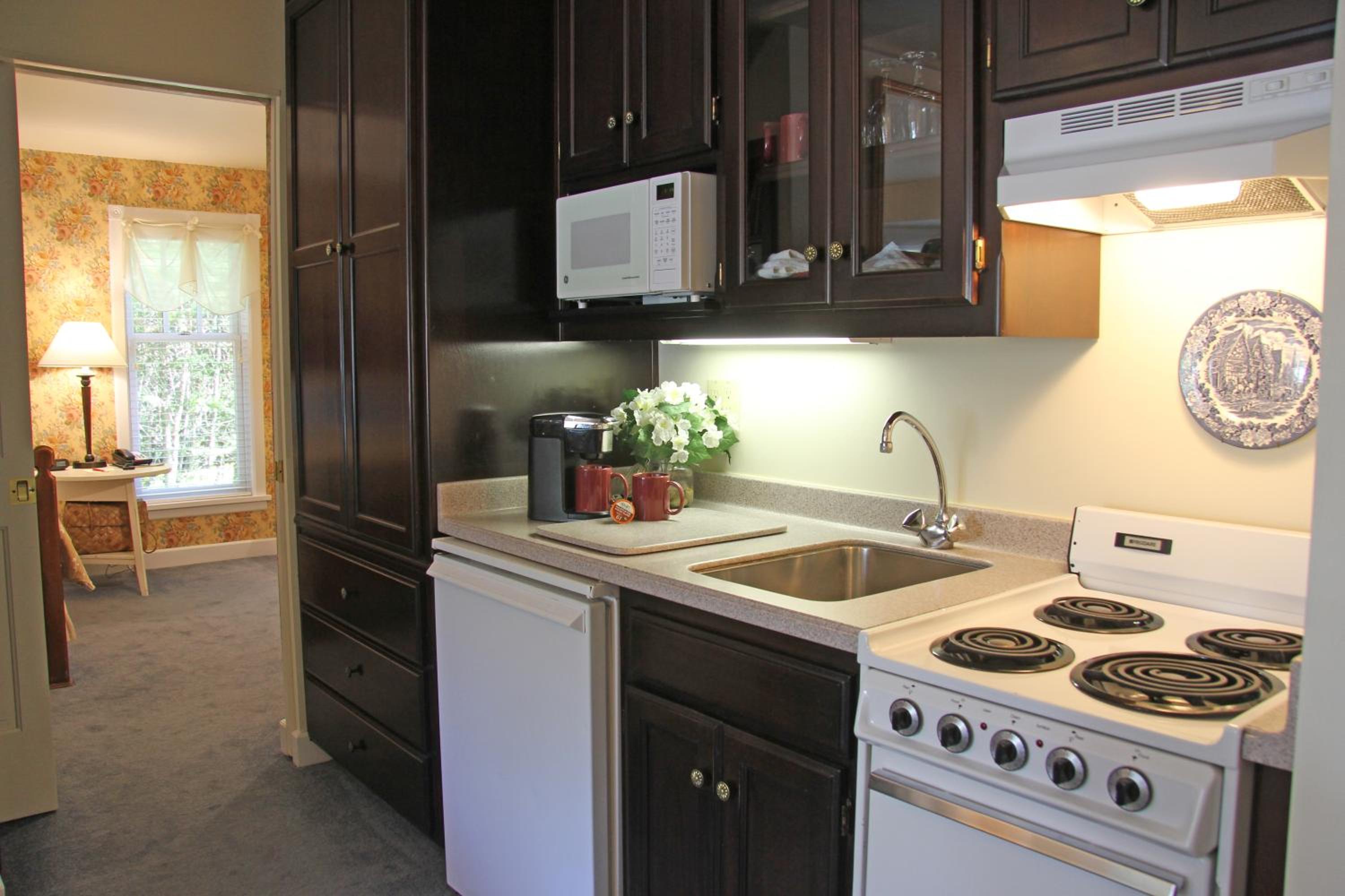 One Bedroom Suite with Spa Bath photo 2