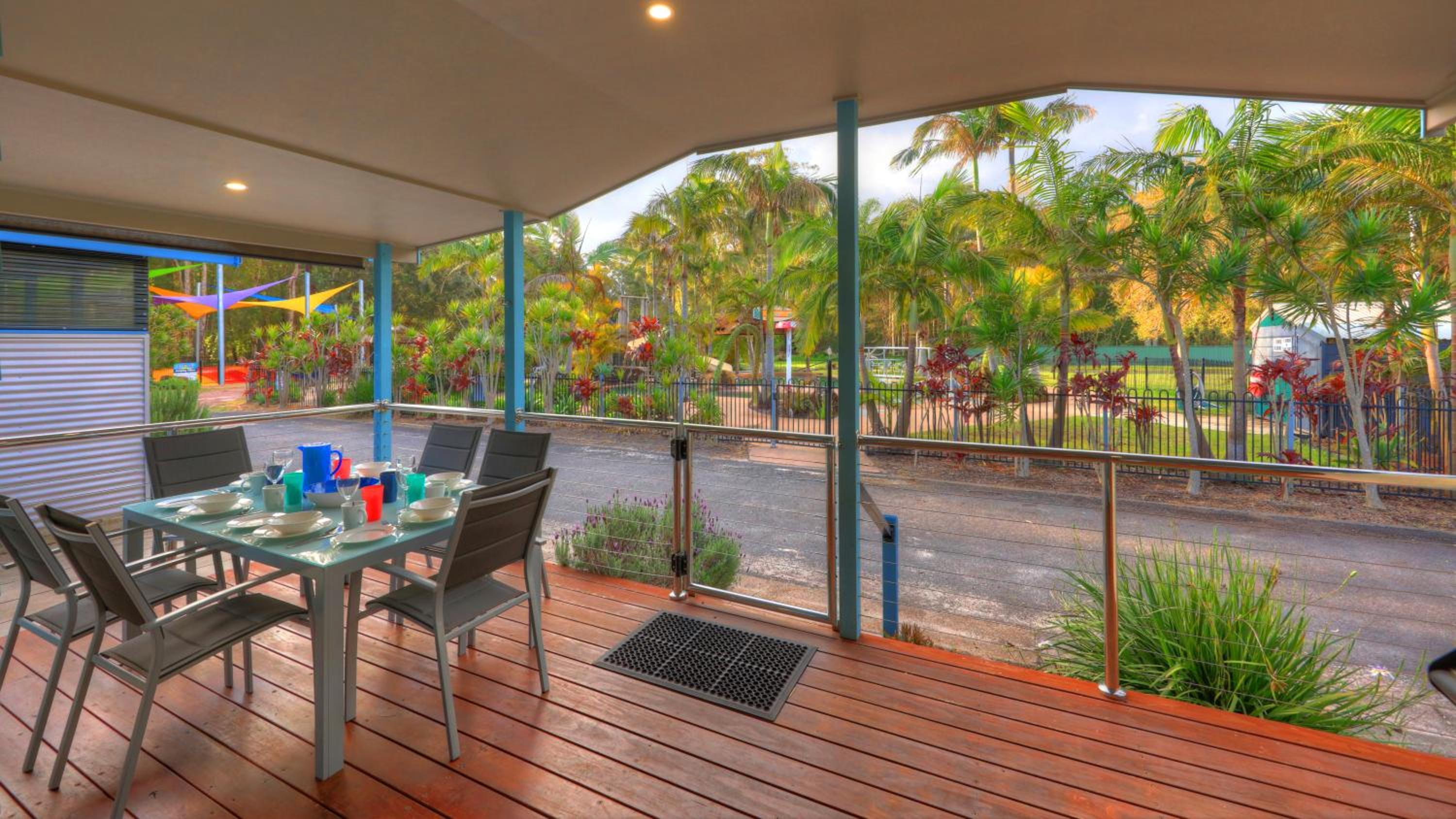 Three Bedroom Poolside Cabin photo 3