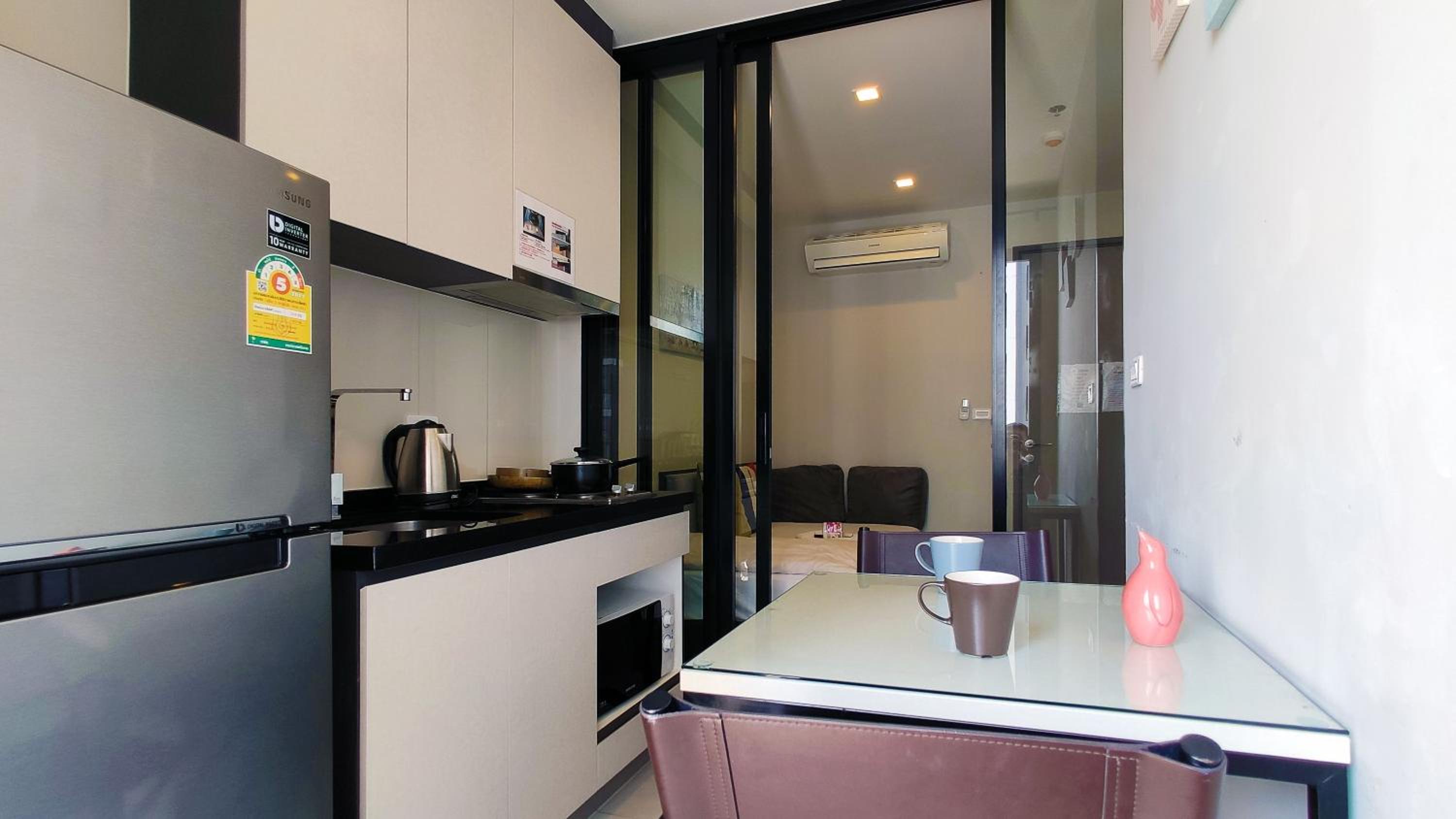 Apartment with Pool View  - Photo 8