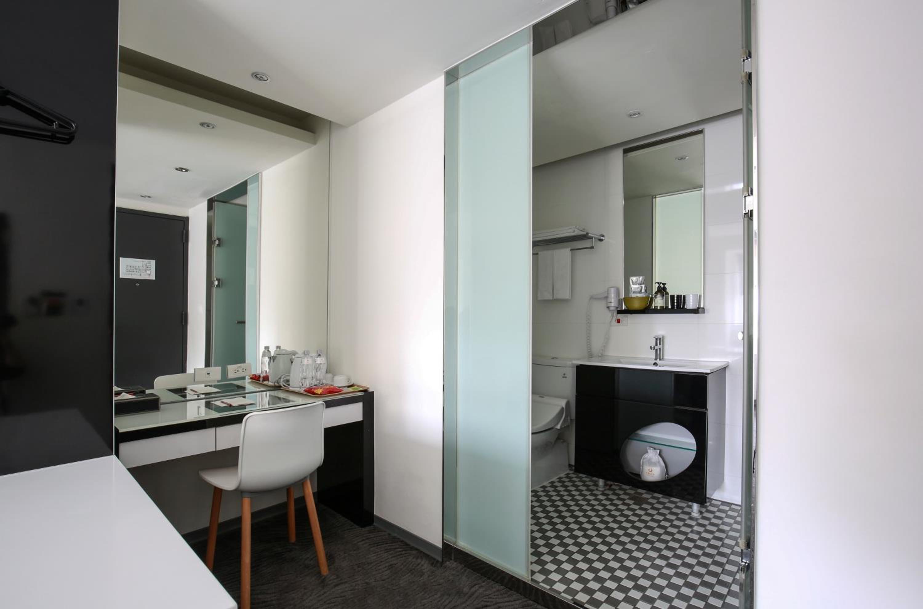 Deluxe Double Room - No Breakfast photo 3