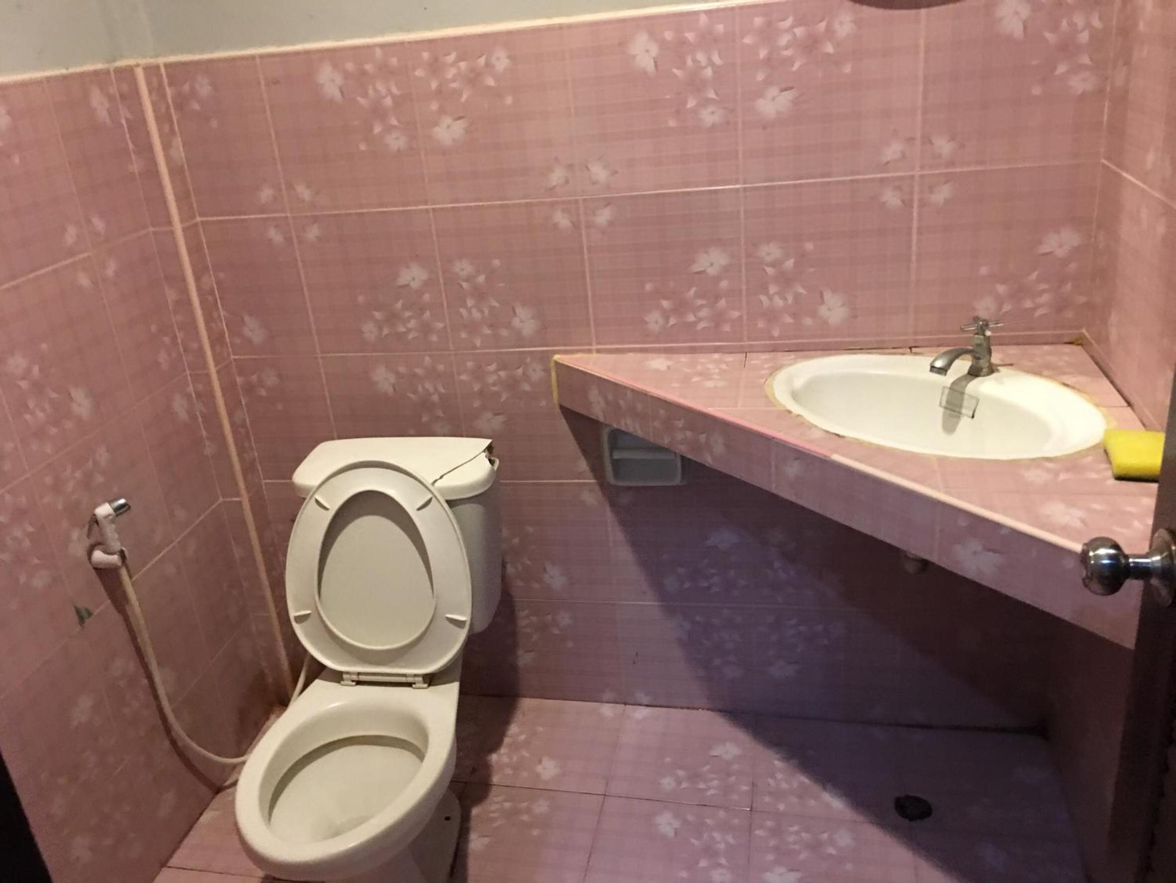 Triple Room with Bathroom - Air conditioner Room photo 3