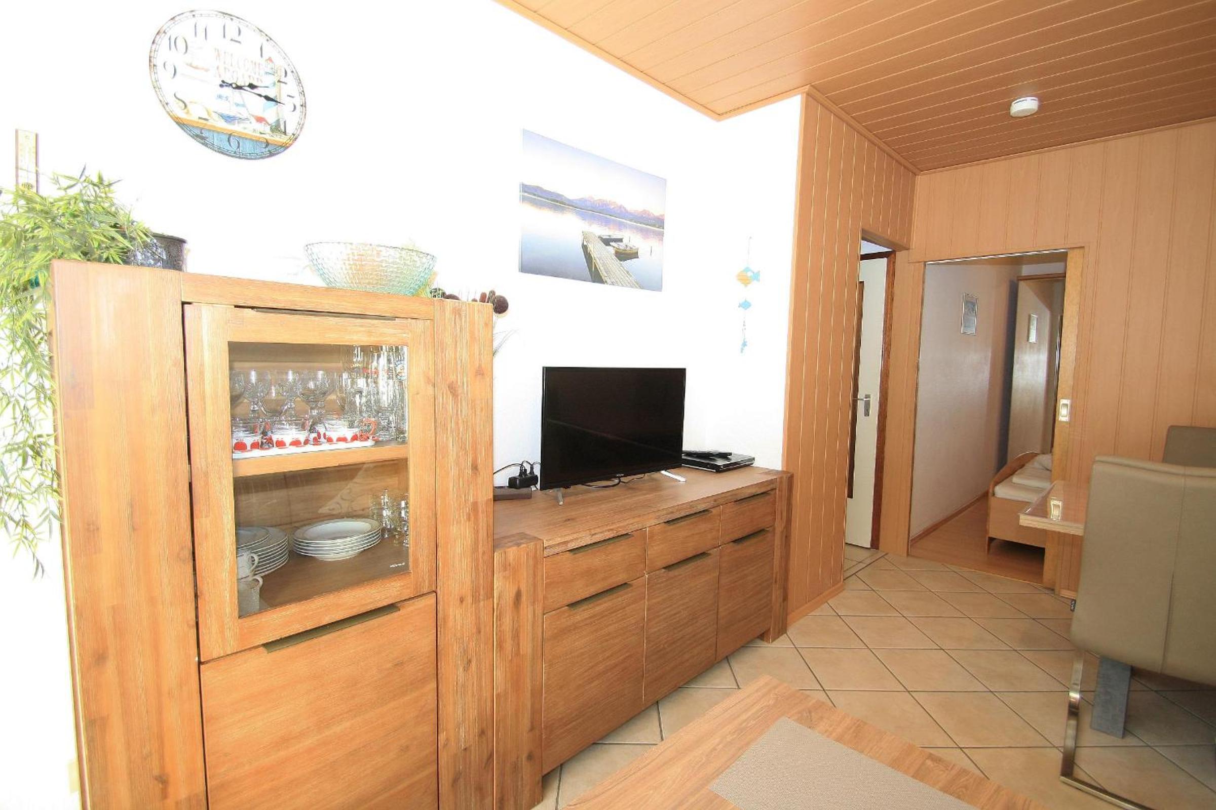 Apartment with Balcony photo 2