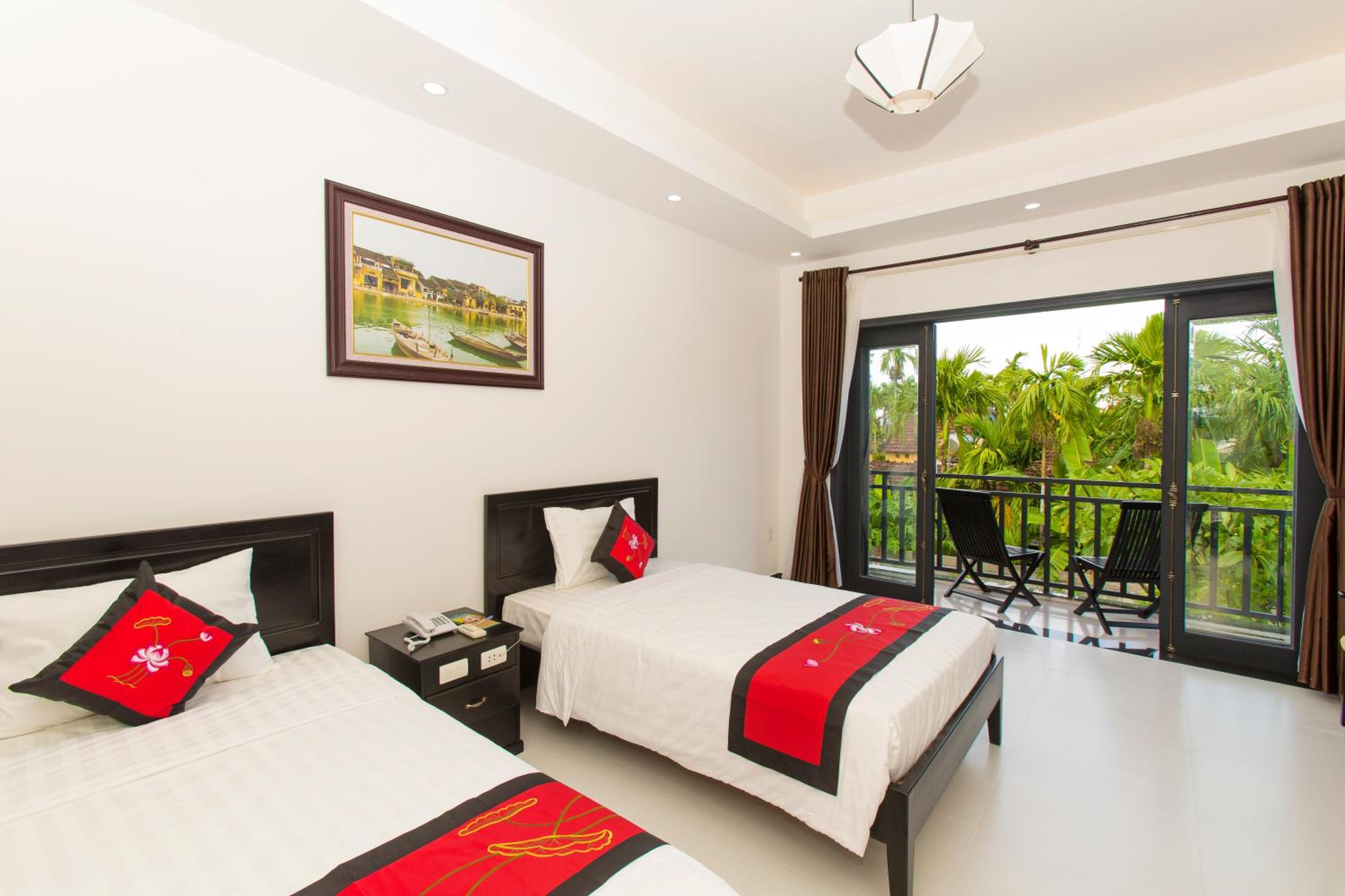 Triple Room with Pool View