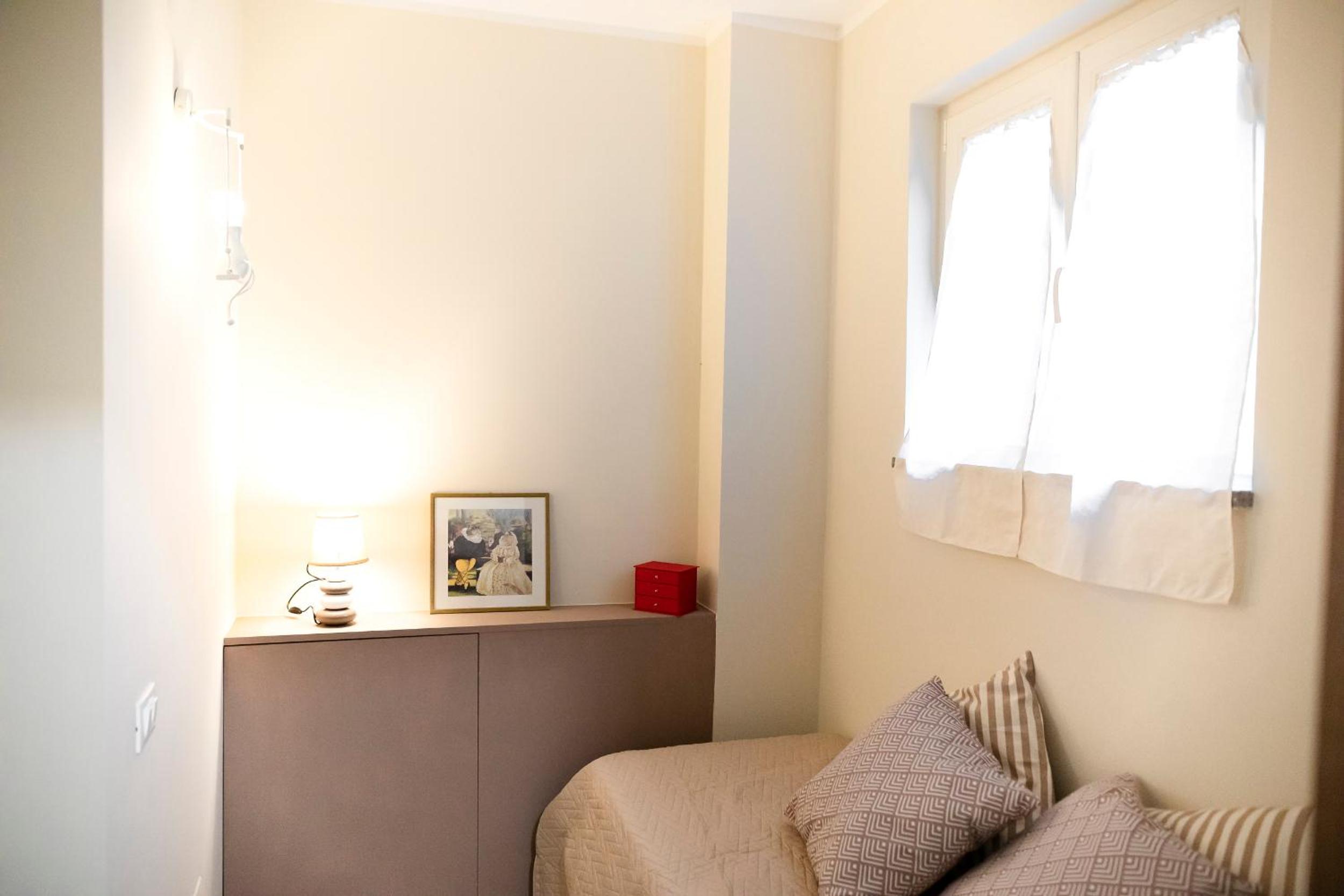 Double Room with Private Bathroom - Photo 17
