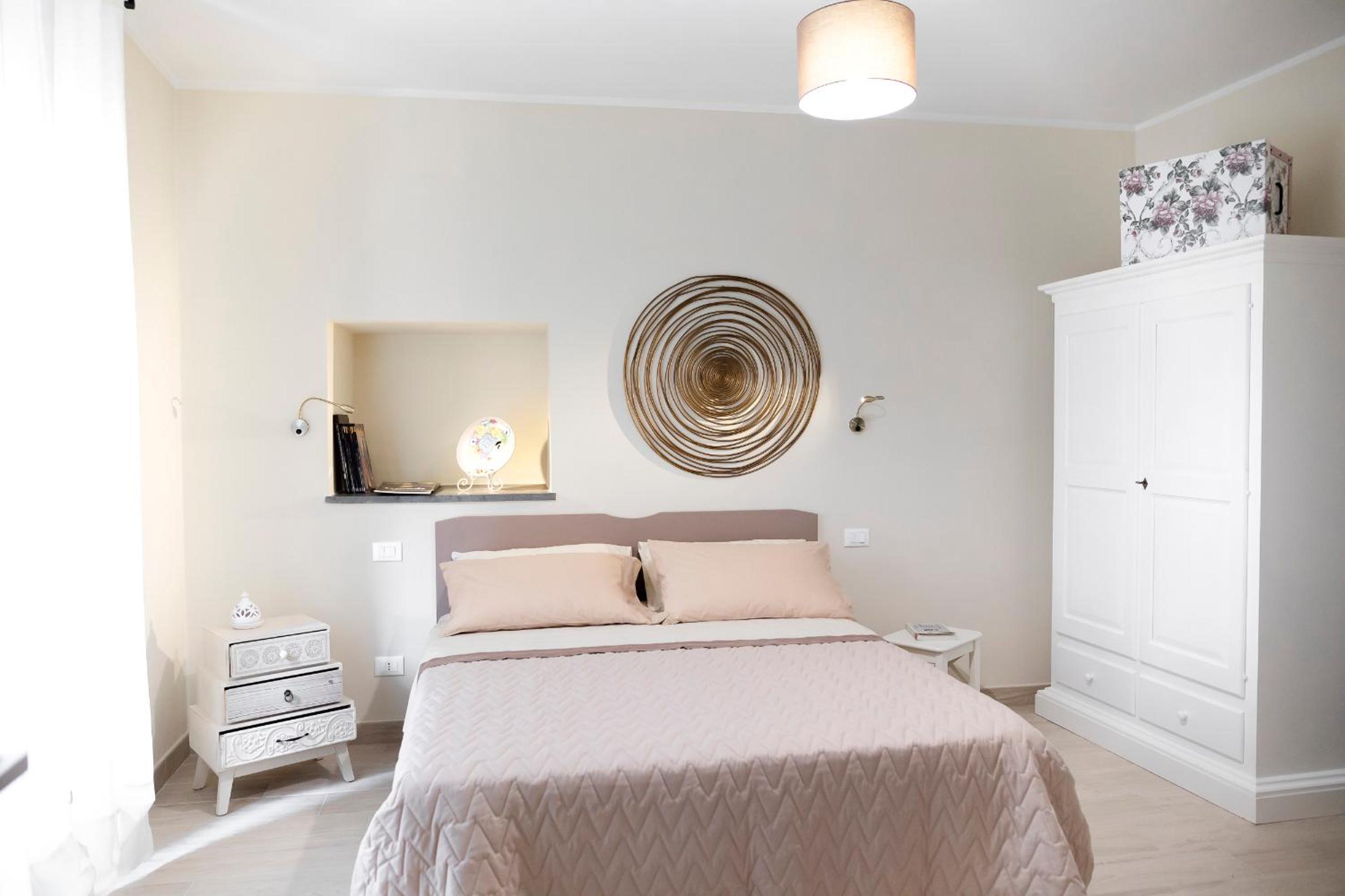 Double Room with Private Bathroom - Photo 20