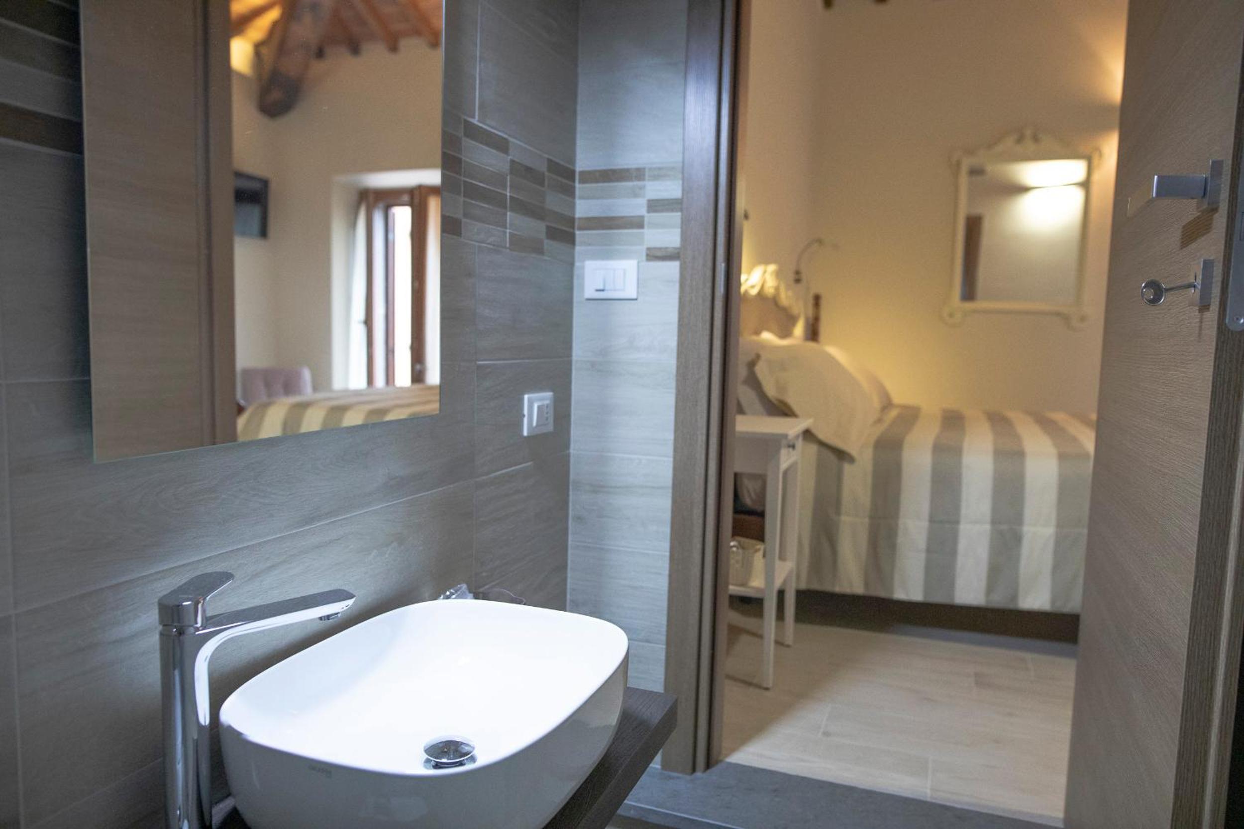 Double Room with Terrace - Photo 27