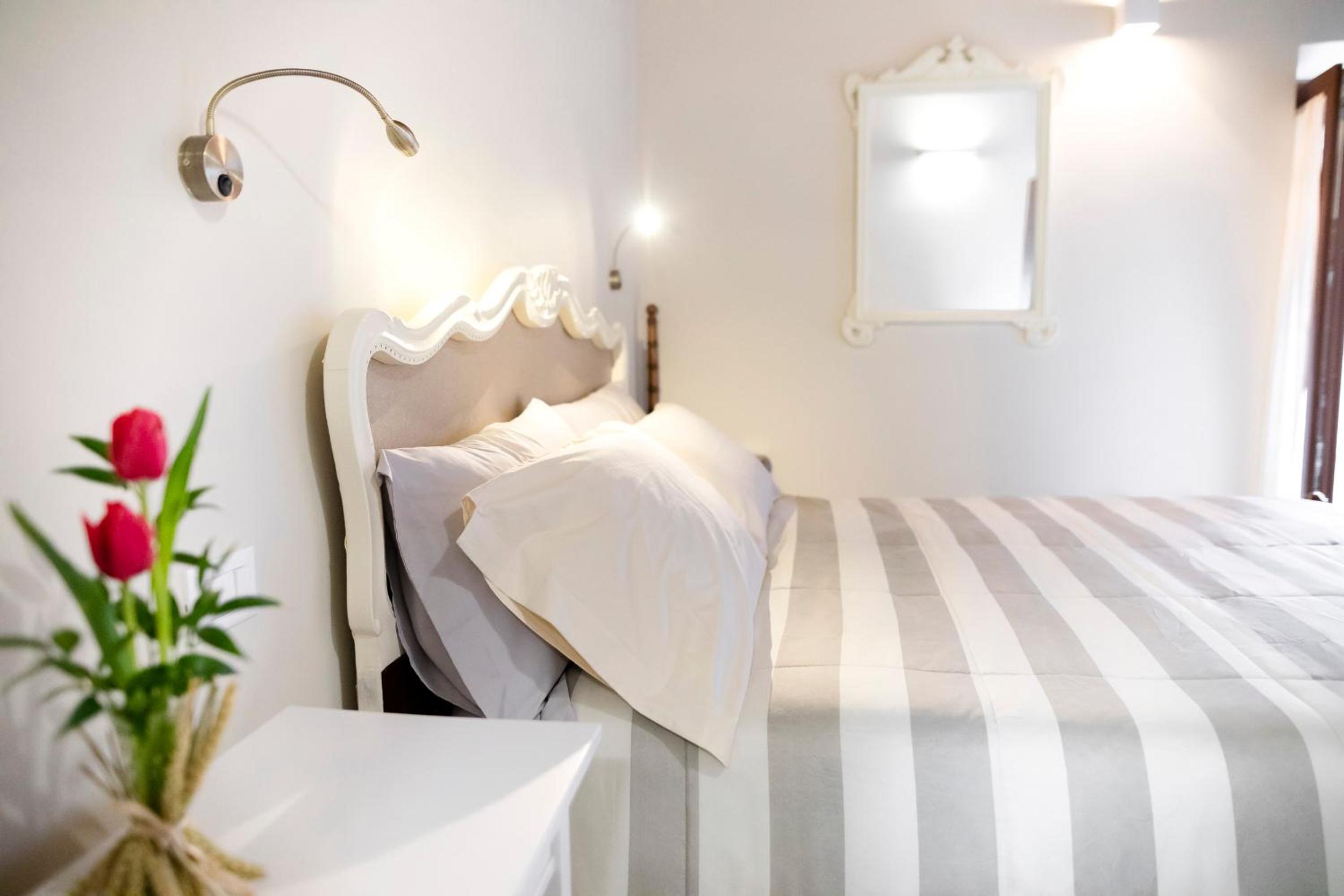 Double Room with Terrace - Photo 17