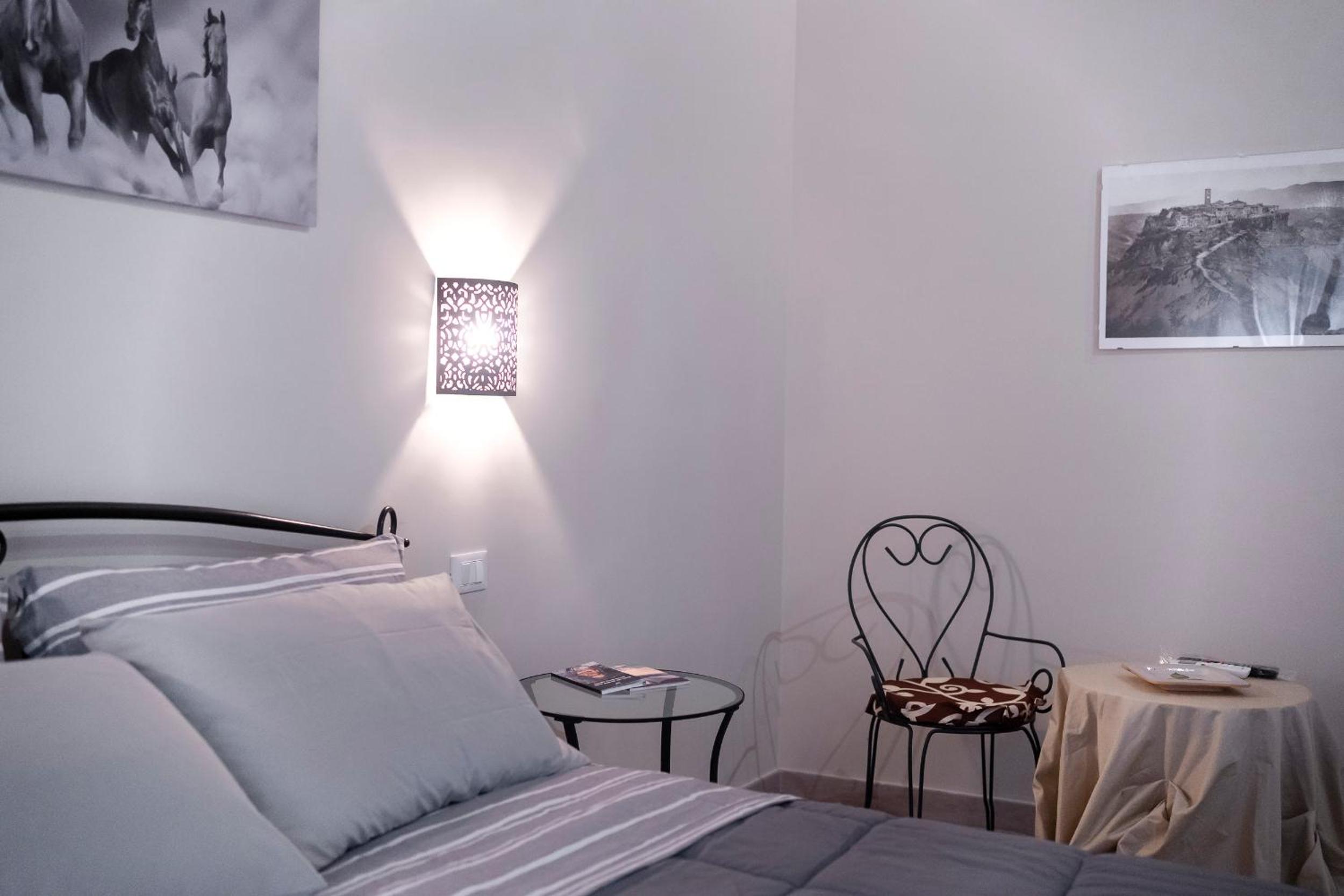 Deluxe Double Room - Photo 14