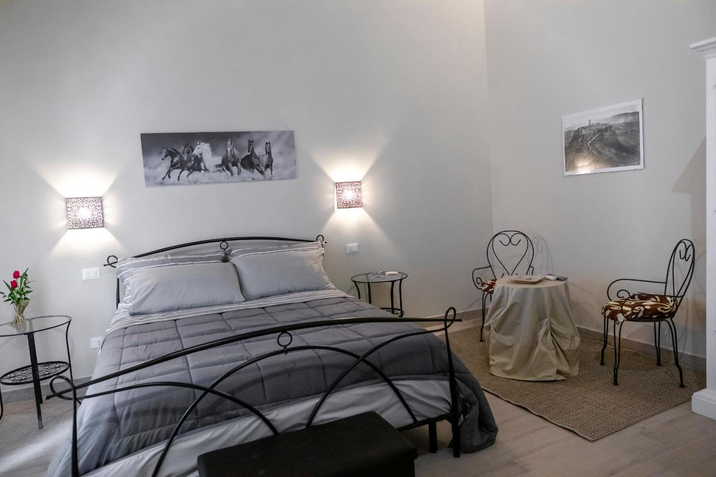 Deluxe Double Room - Photo 3
