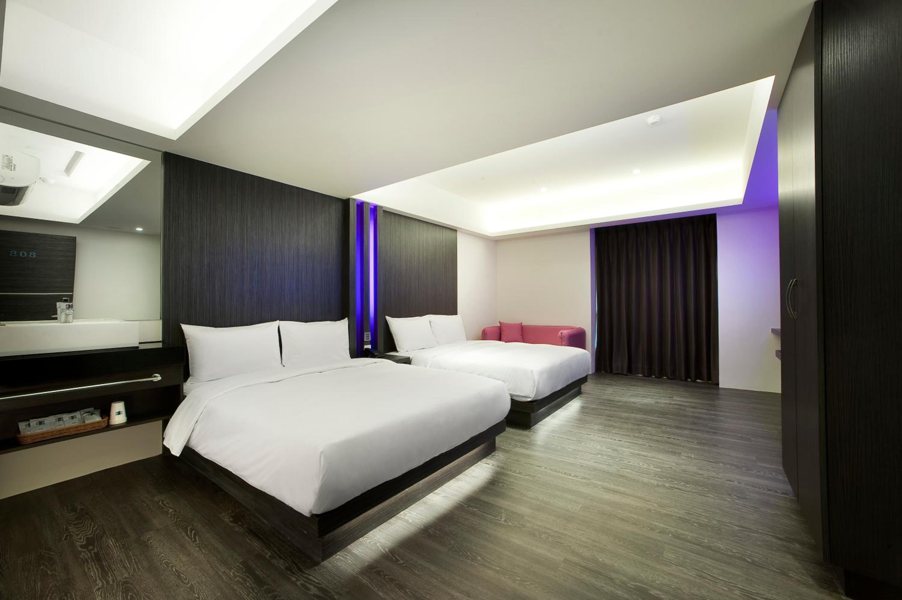 Deluxe Quadruple Room - Photo 5