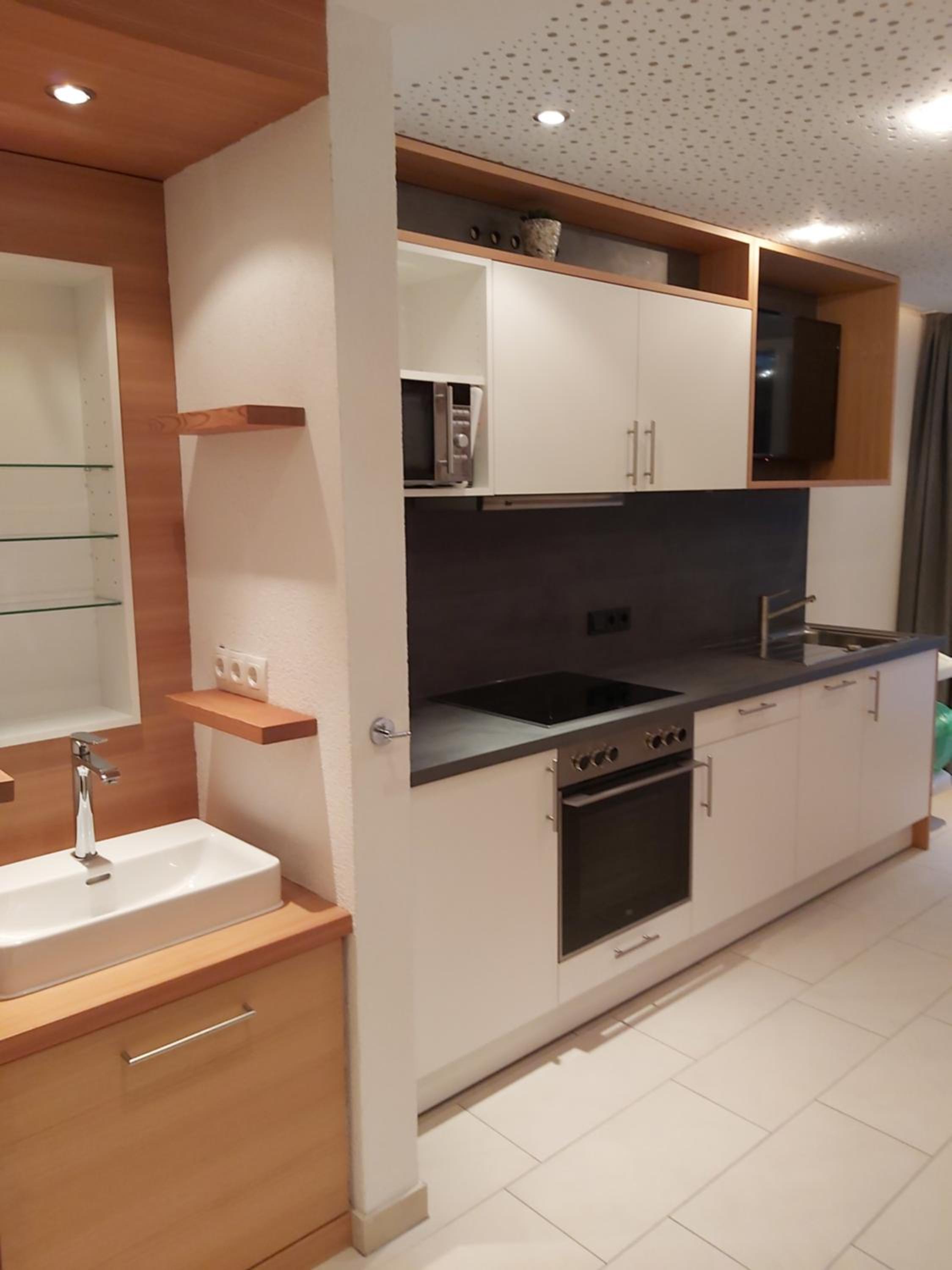 Studio Apartment - Photo 6