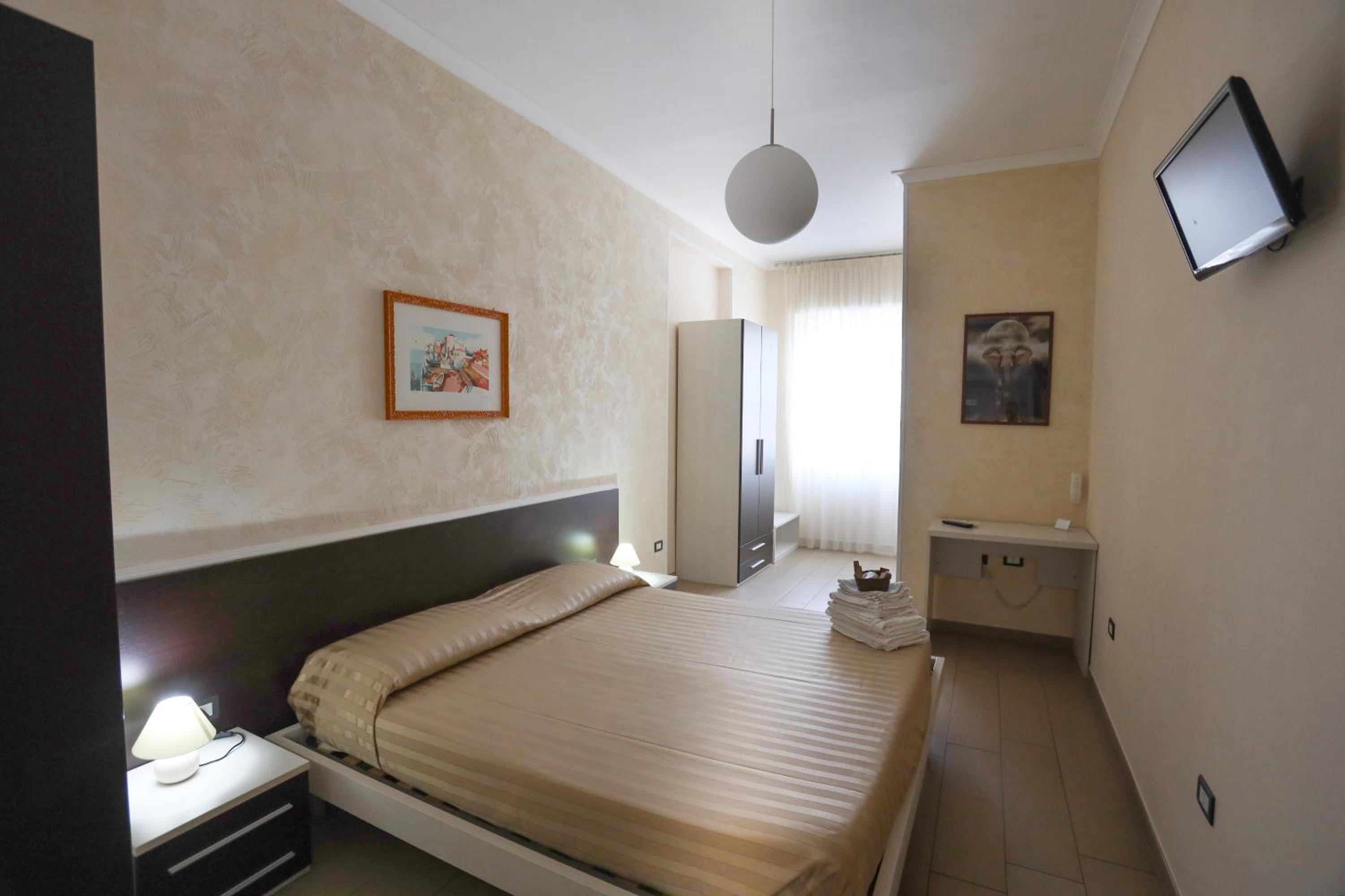Double or Twin Room photo 2