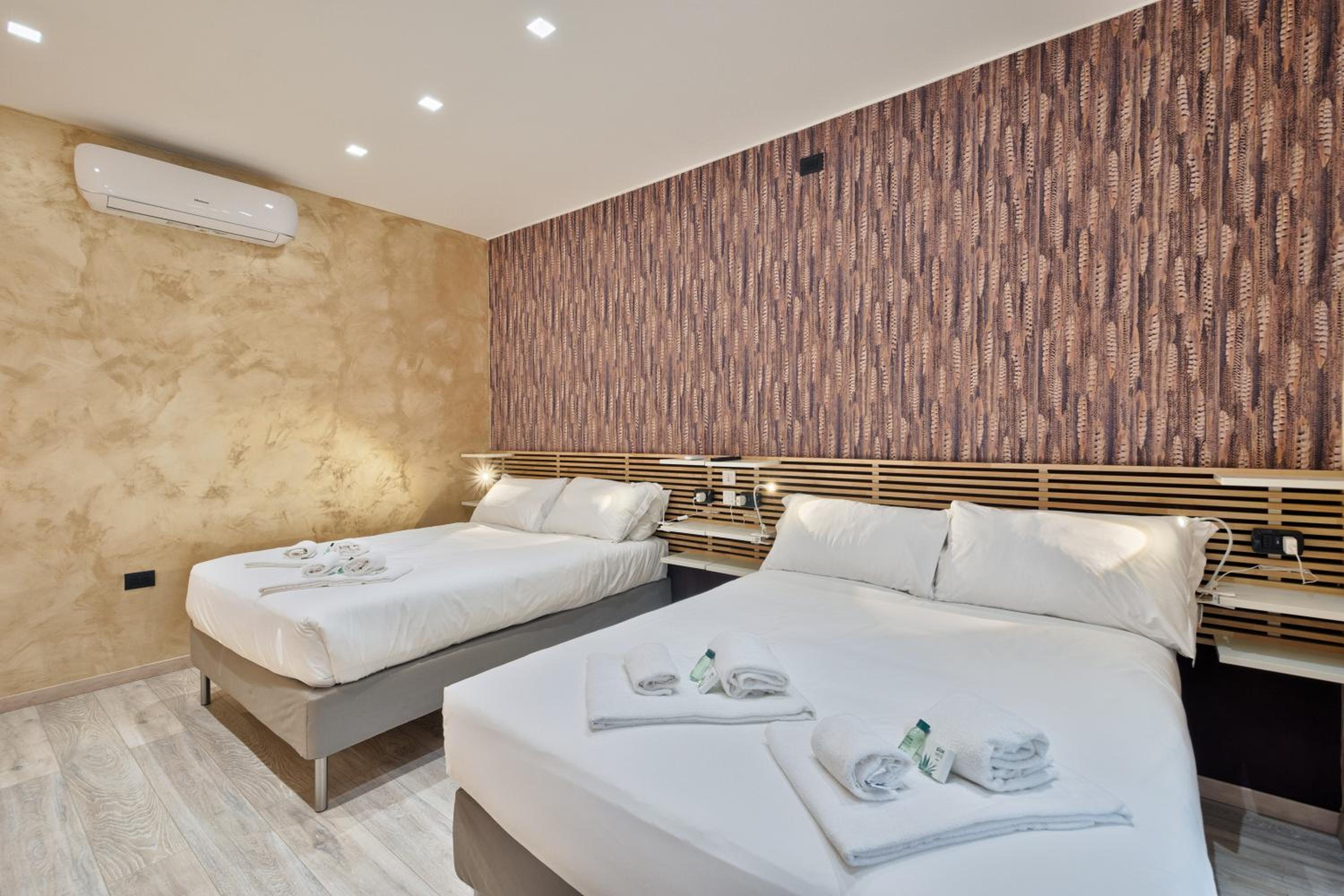 One-Bedroom Apartment - Photo 1