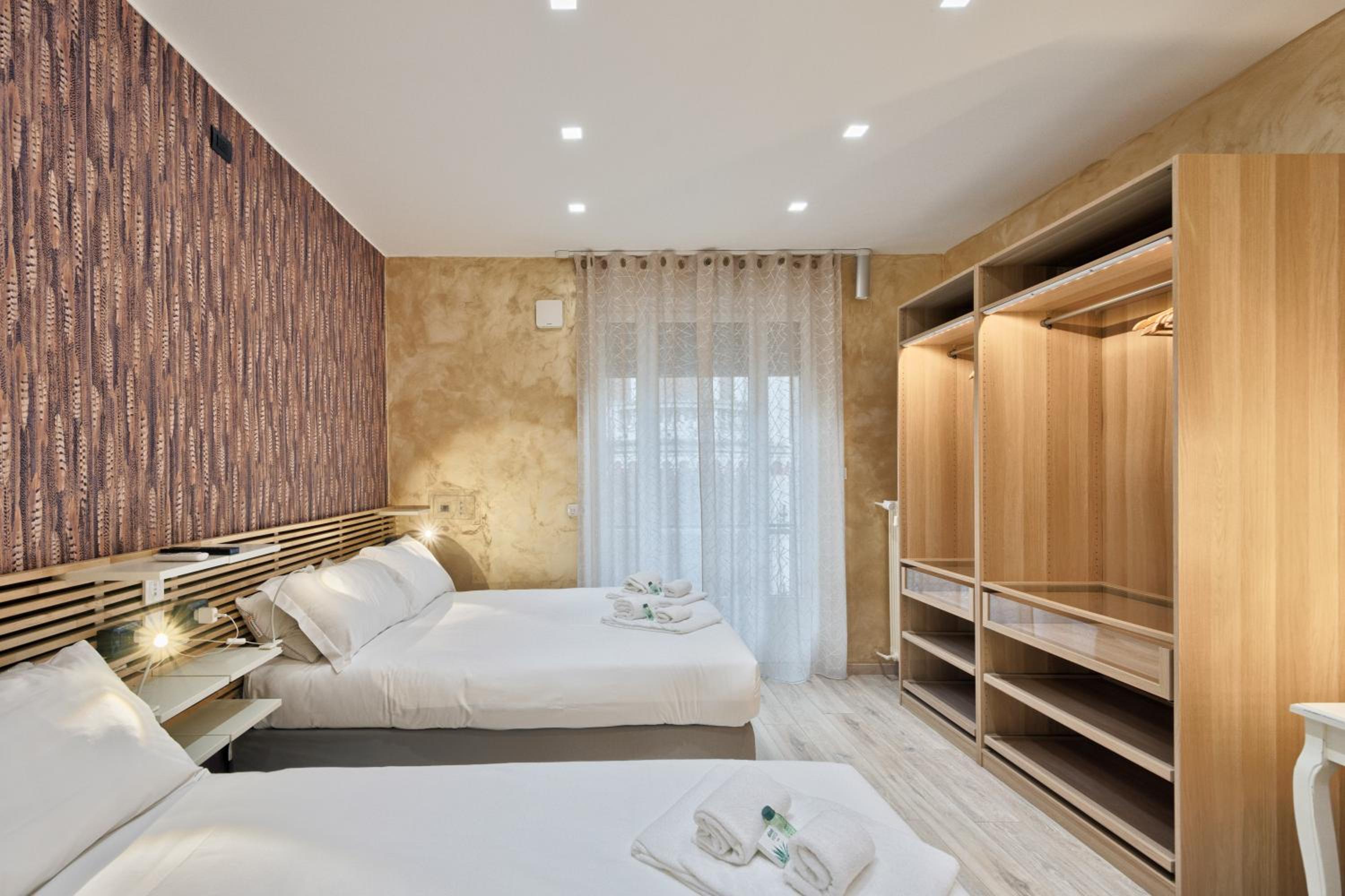 One-Bedroom Apartment - Photo 16