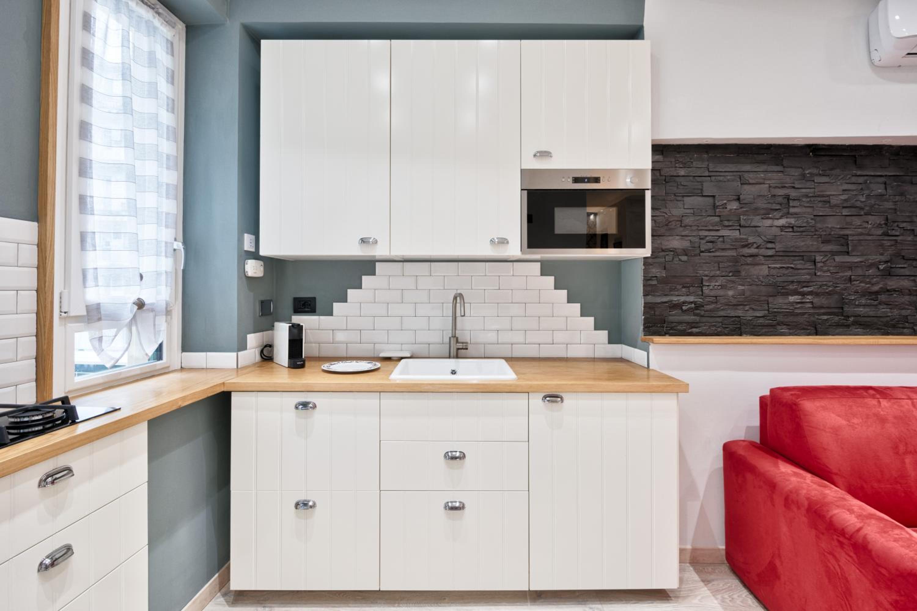 One-Bedroom Apartment - Photo 6