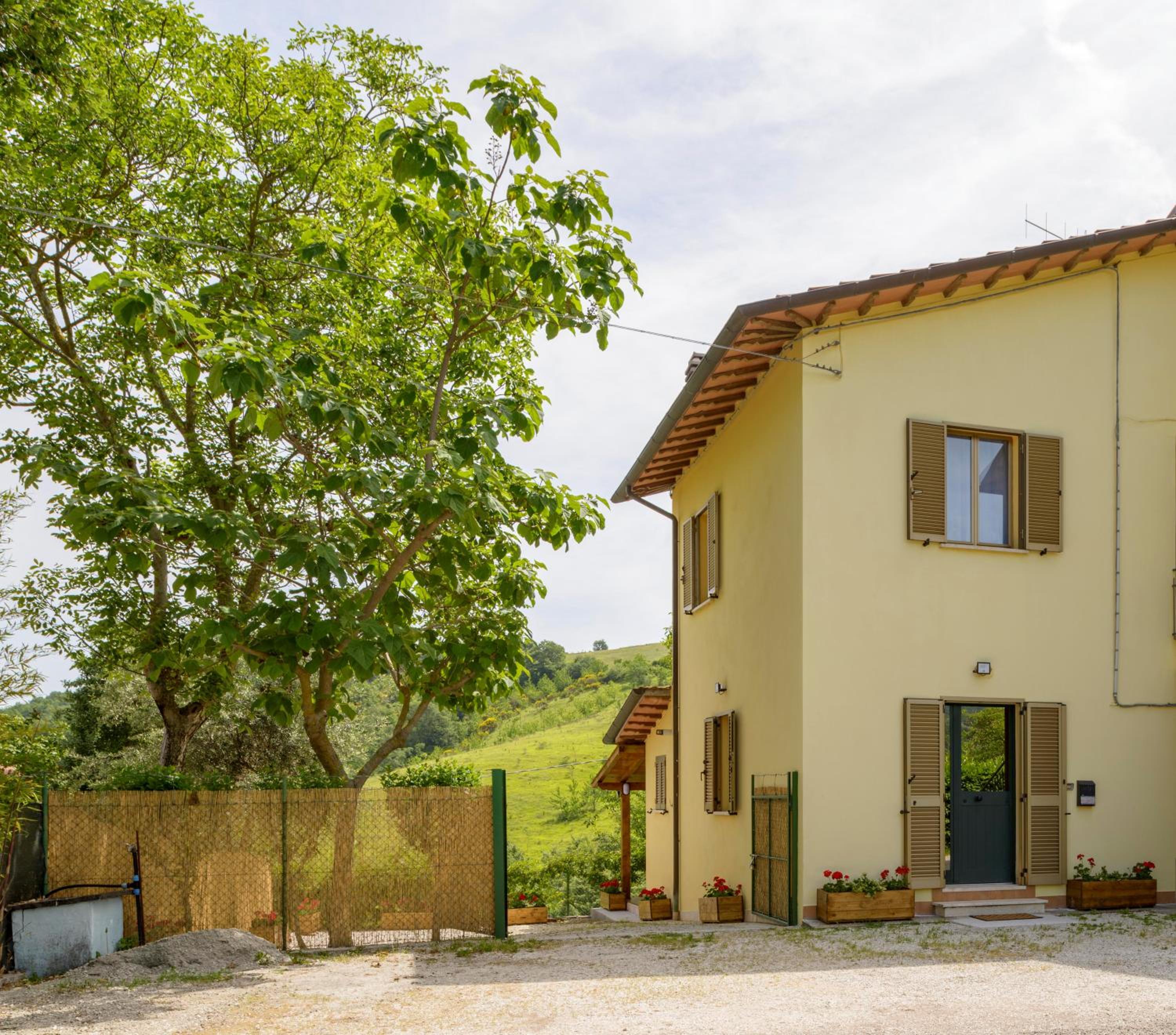 Two-Bedroom House - Photo 26