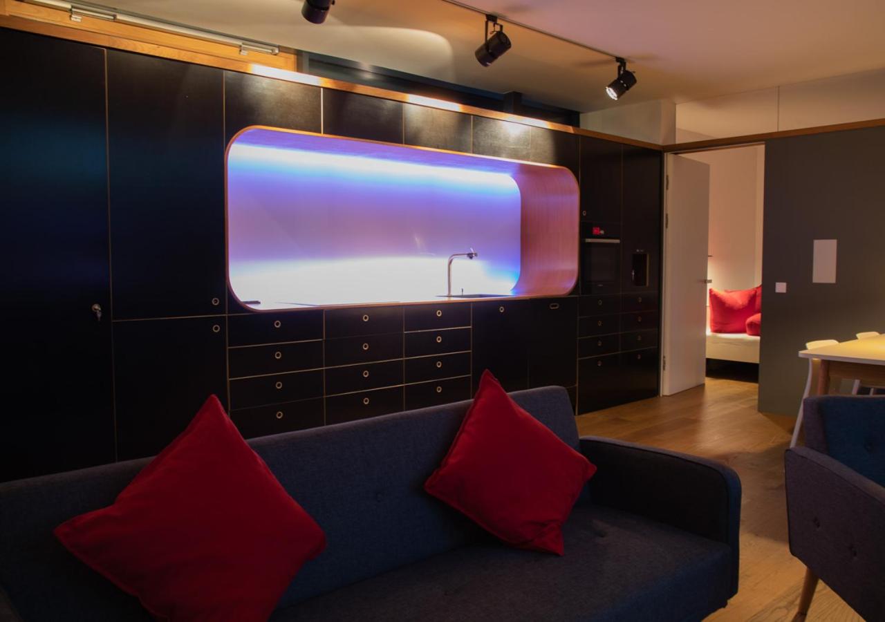 Studio Apartment photo 1