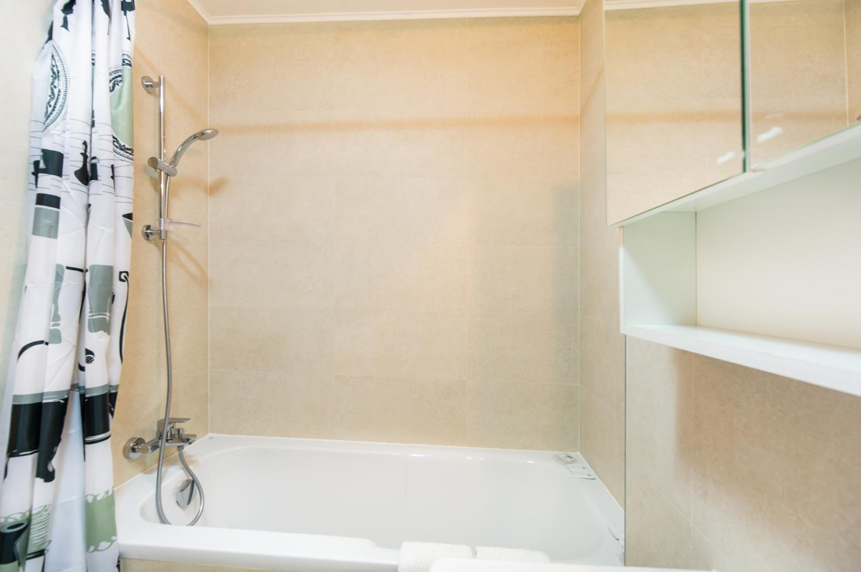 One-Bedroom Apartment - Photo 18