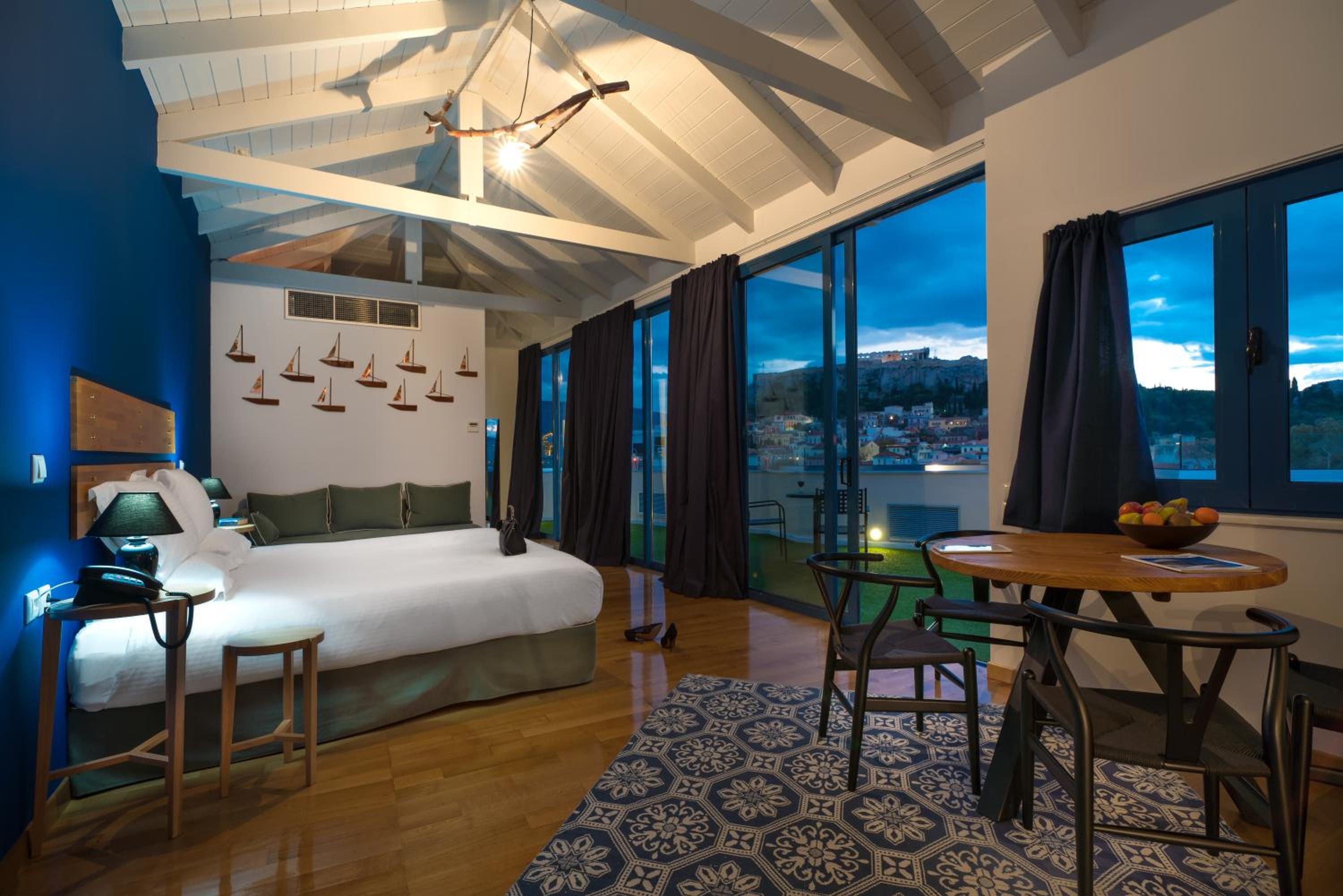 Junior Suite with Panoramic Acropolis View photo 1