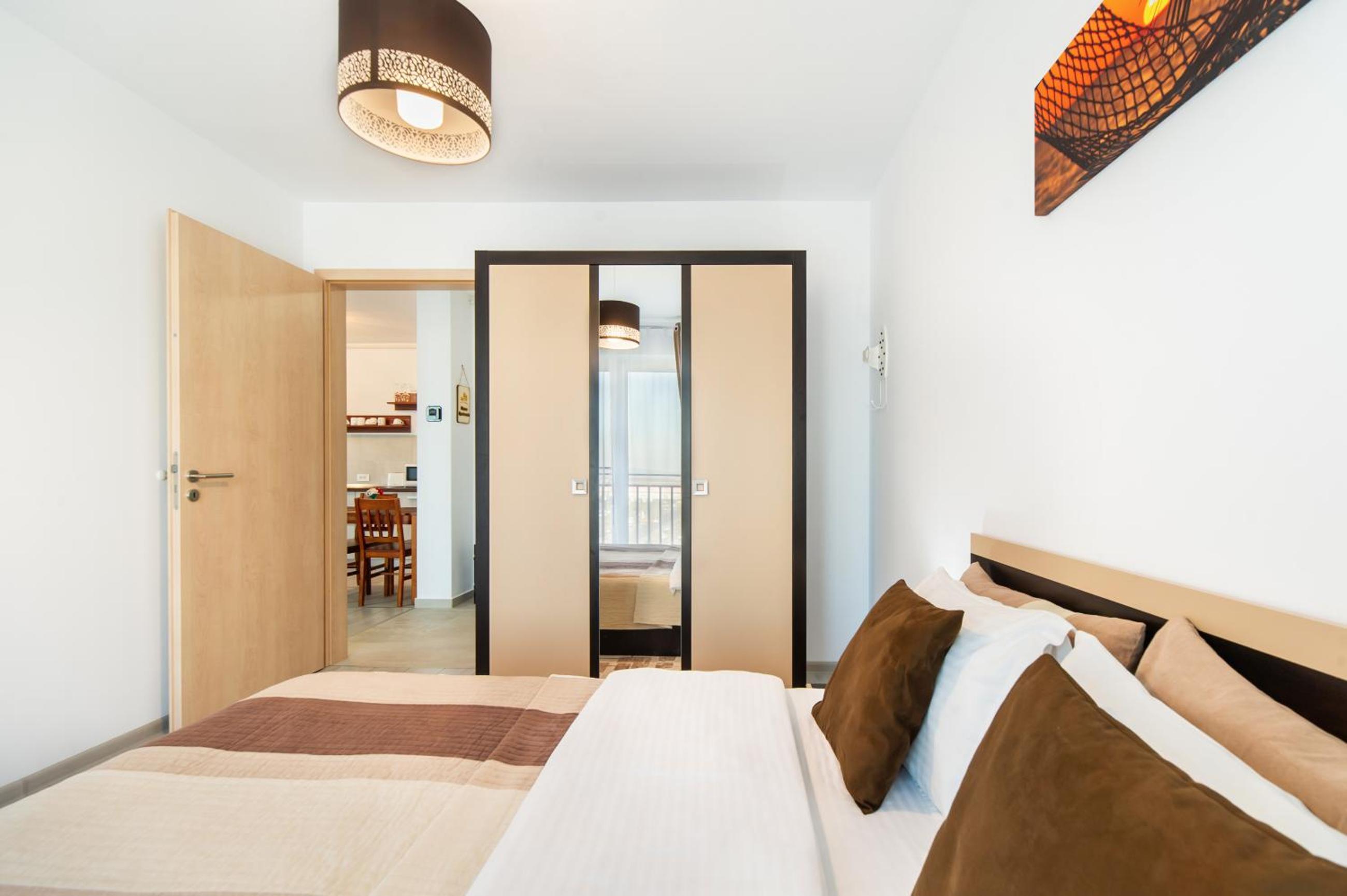 Apartment - Photo 12