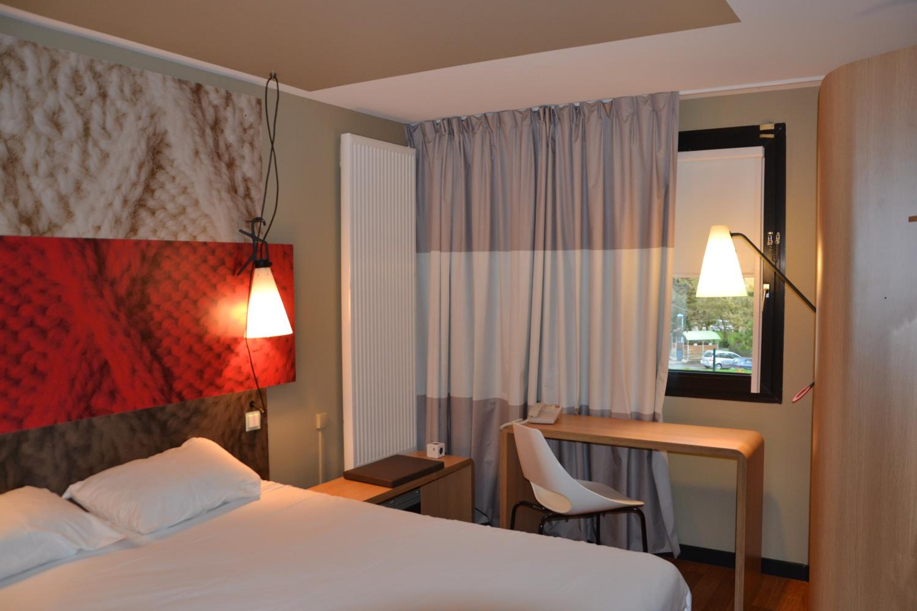 Standard Double Room - Photo 3