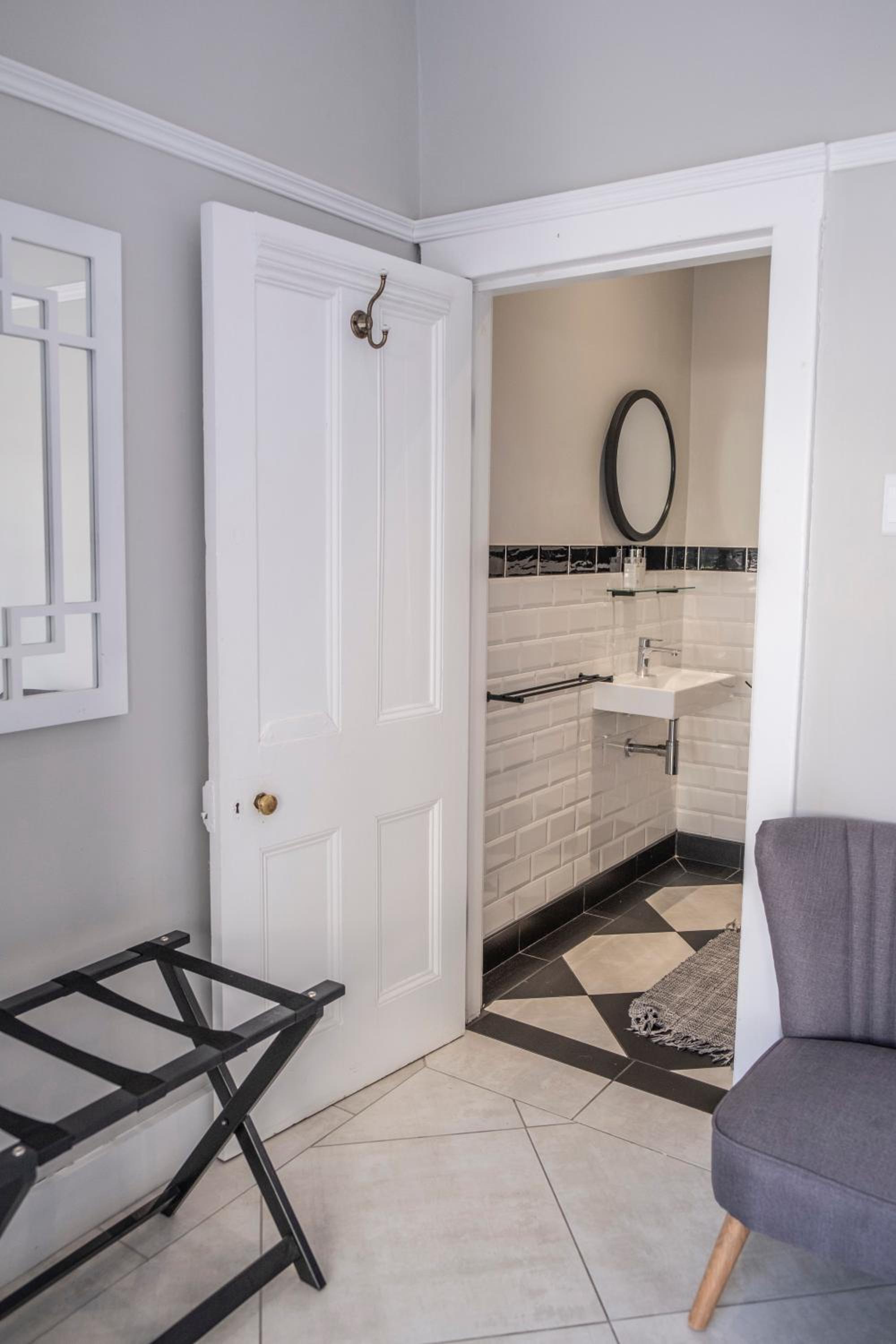 Twin/Double Room photo 2