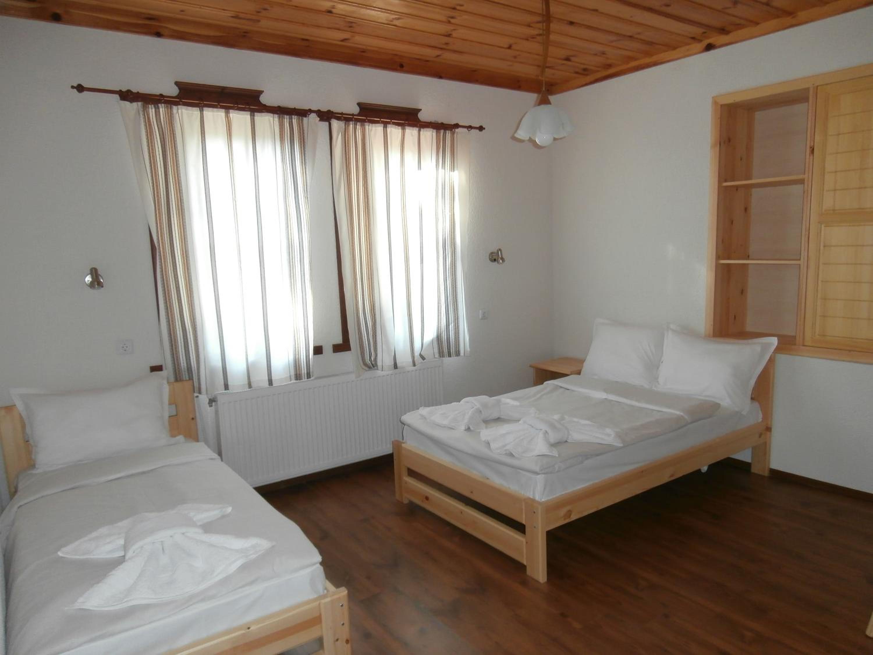 Double or Twin Room photo 2