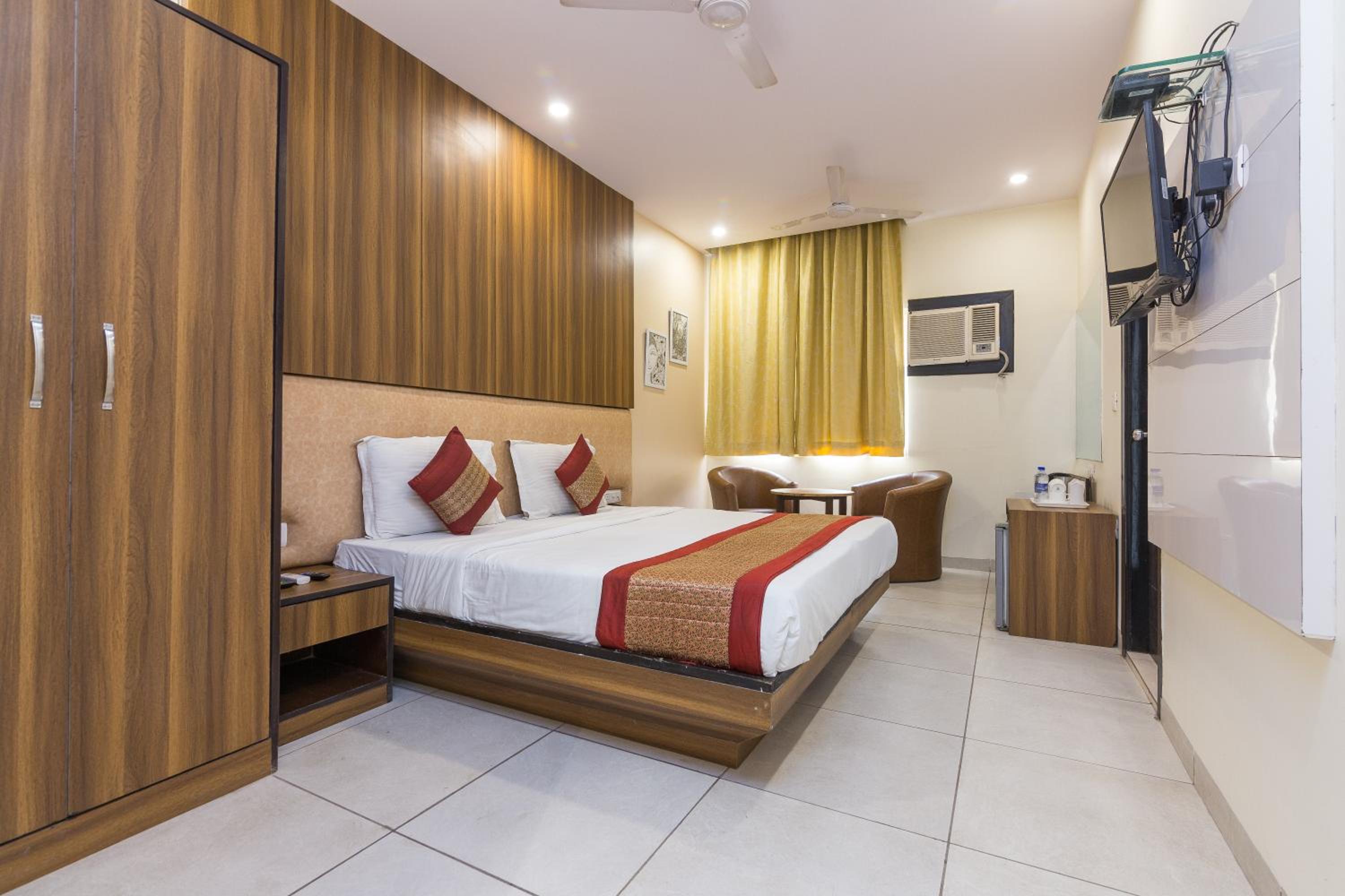 Executive Double Room - Photo 11