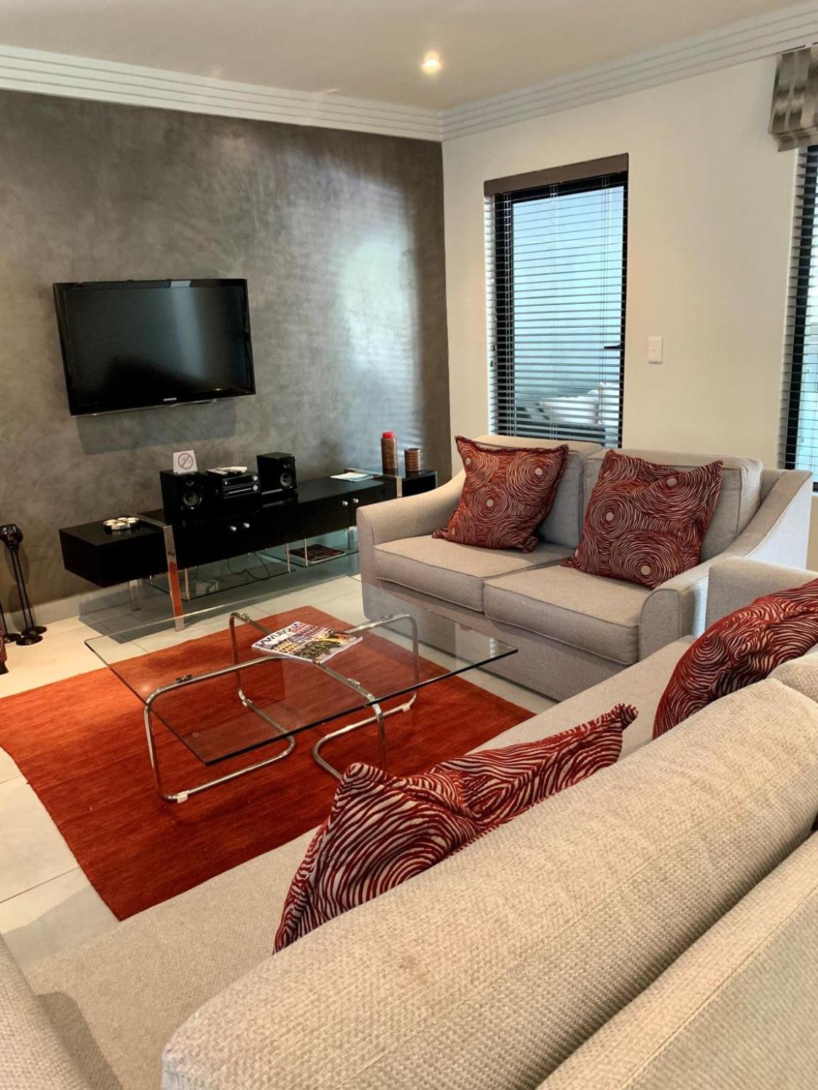 Luxury Apartment 8