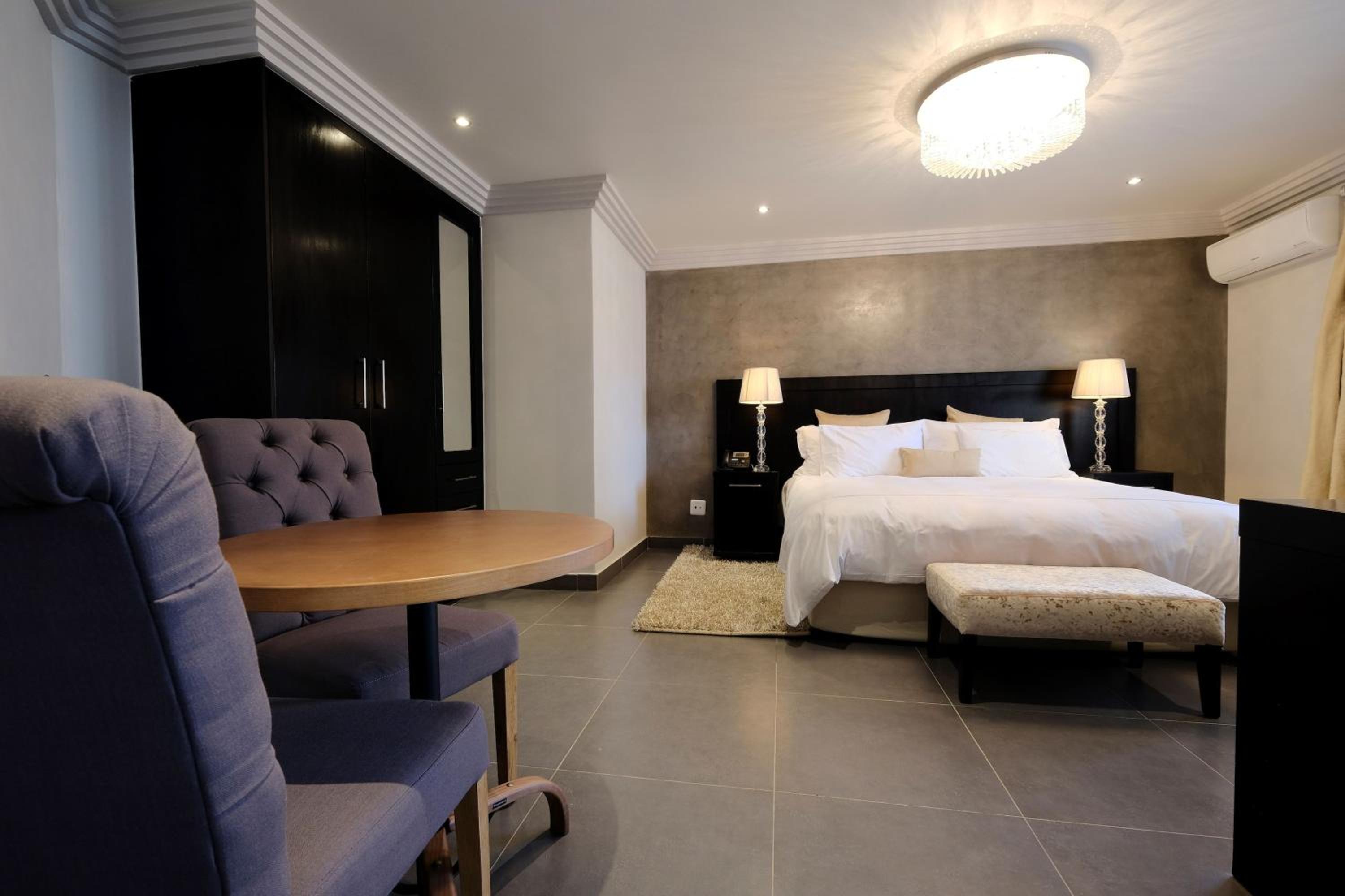 Executive Hotel Room 5