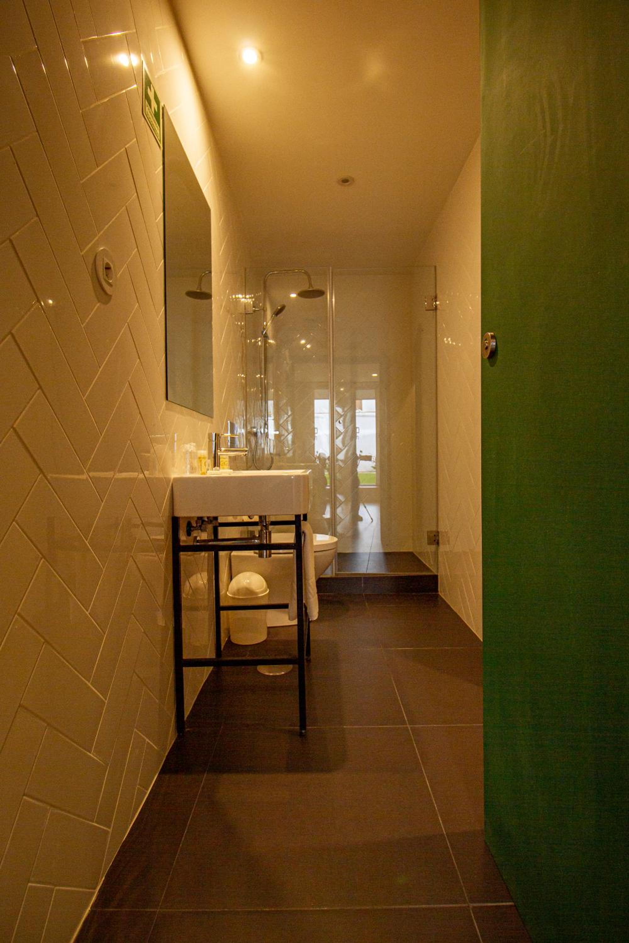 Family Room - Photo 8