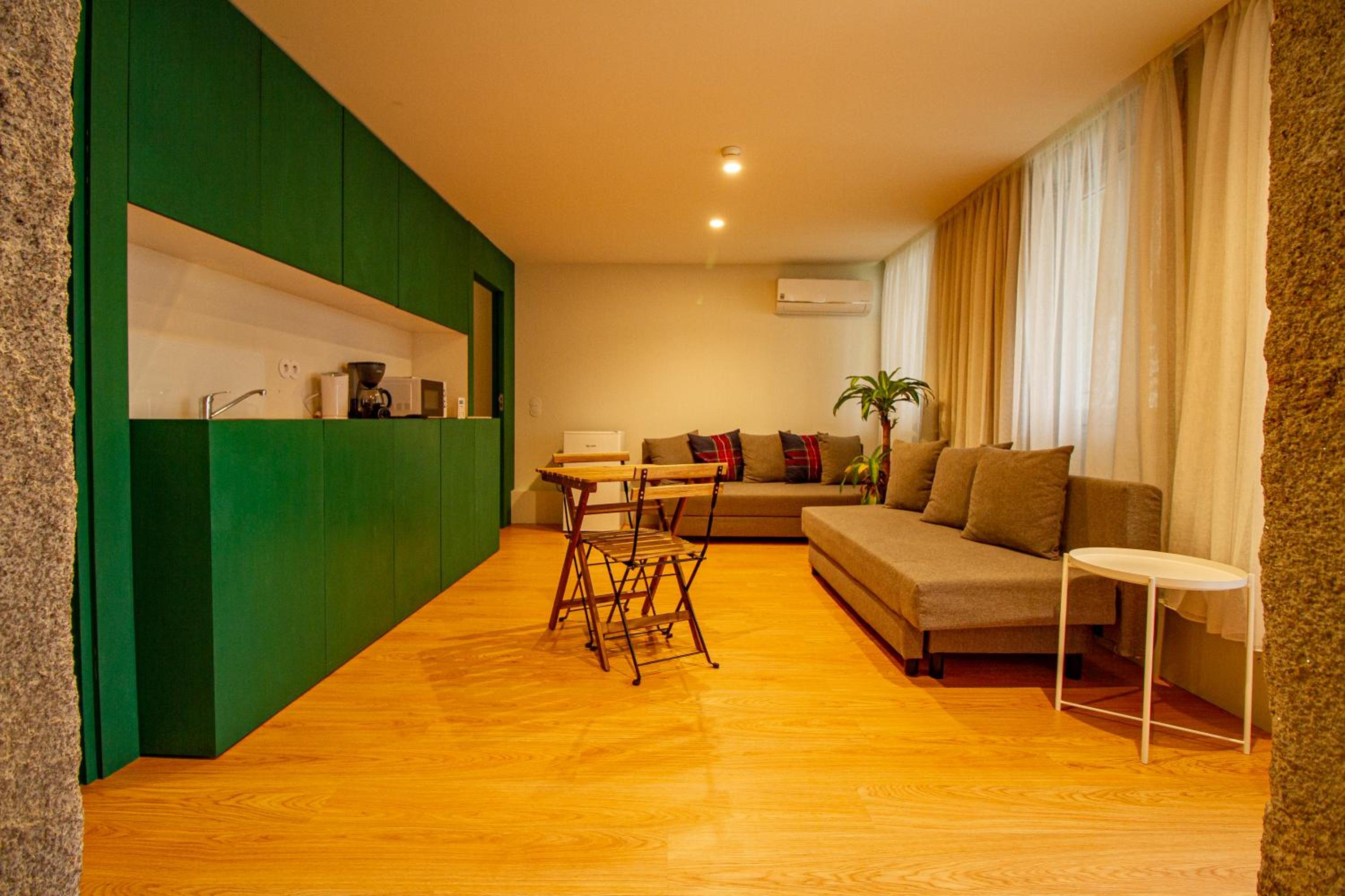 Family Room - Photo 1