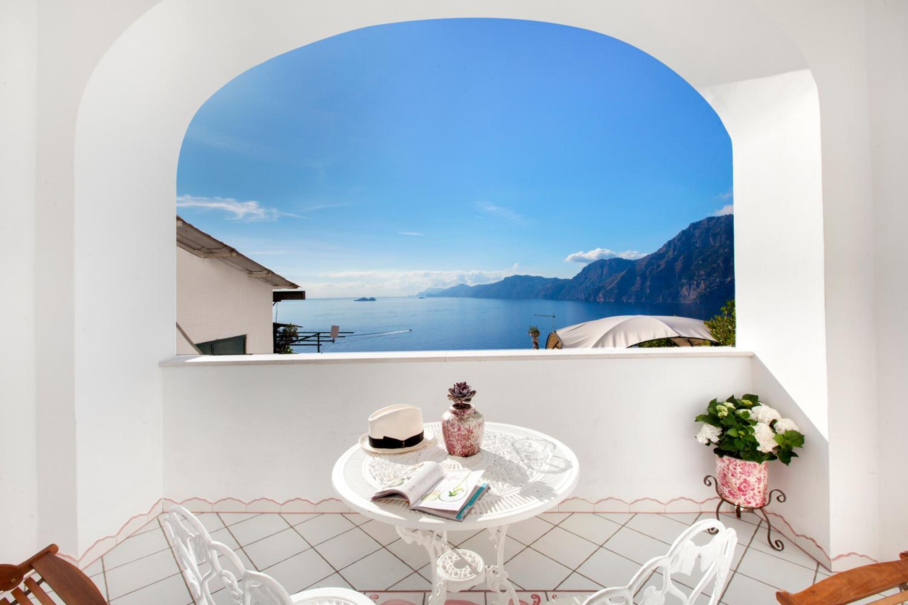 Triple Room with Sea View - Photo 17