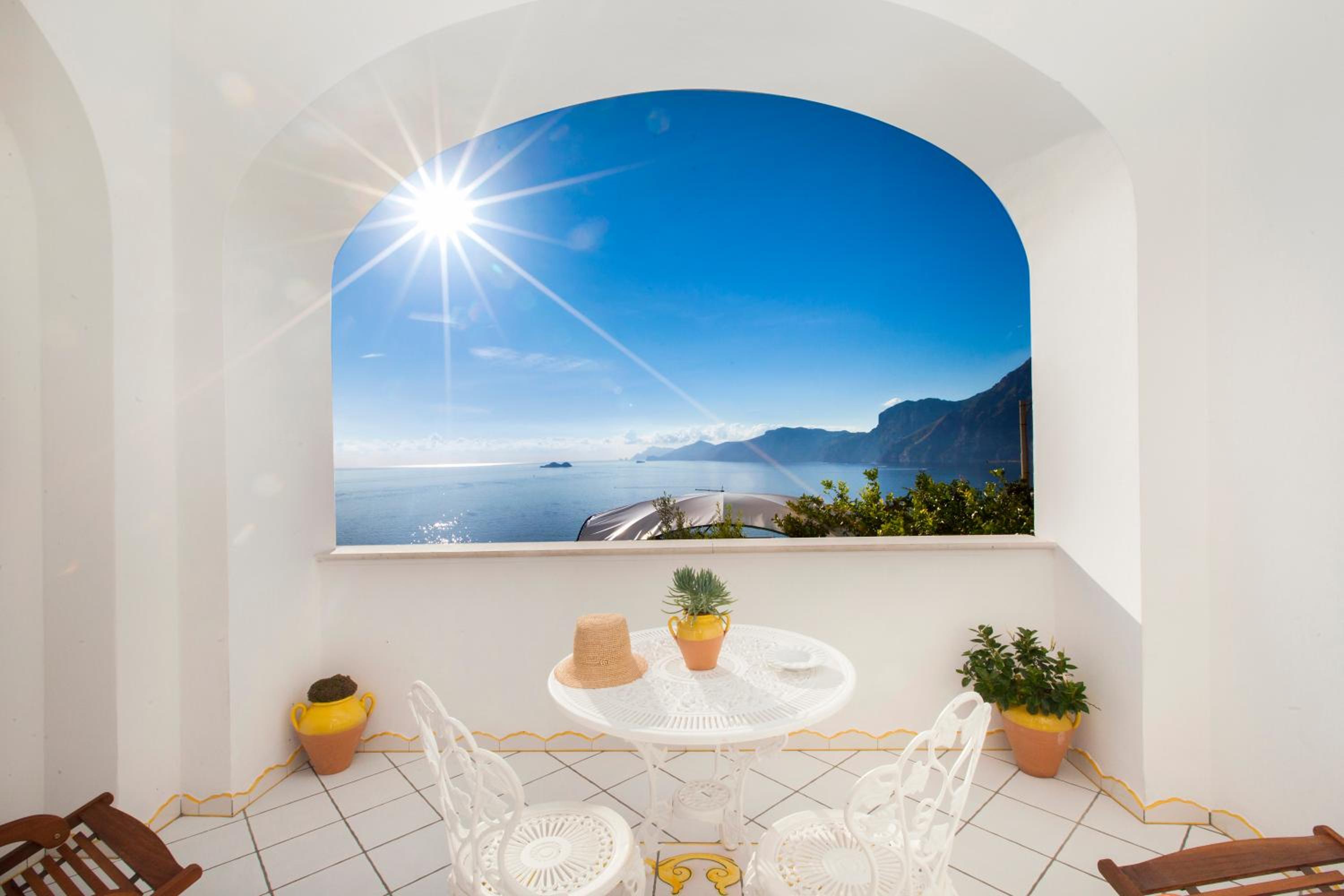 Standard Double Room with Sea View - Photo 17