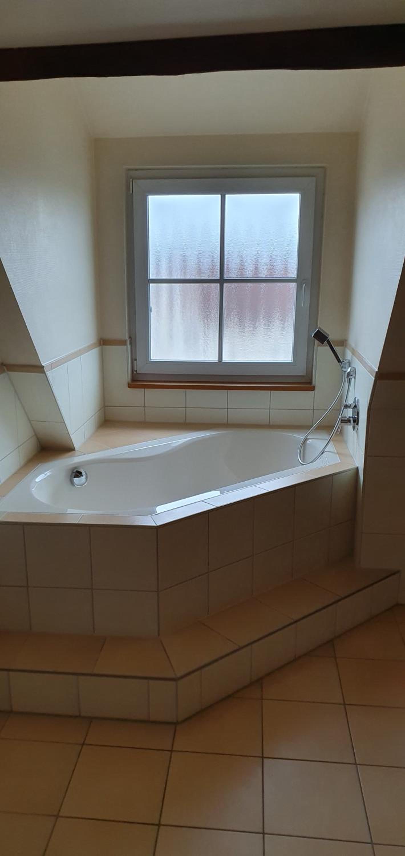 Deluxe Double Room with Bath - Photo 2