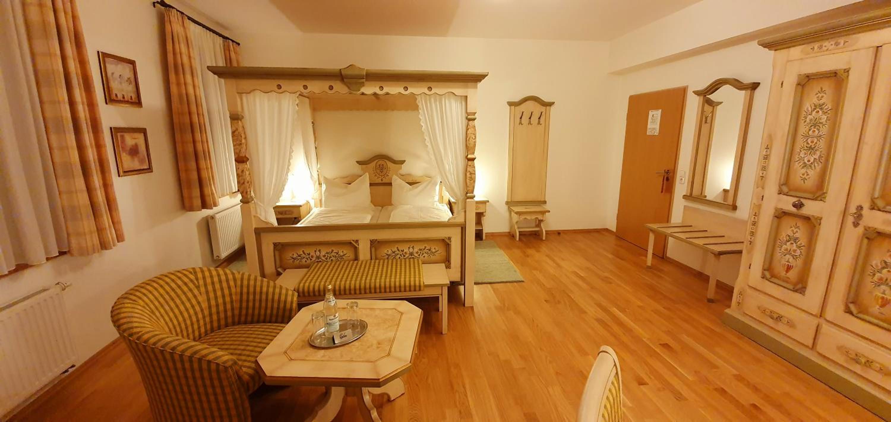 Deluxe Double Room - Photo 1