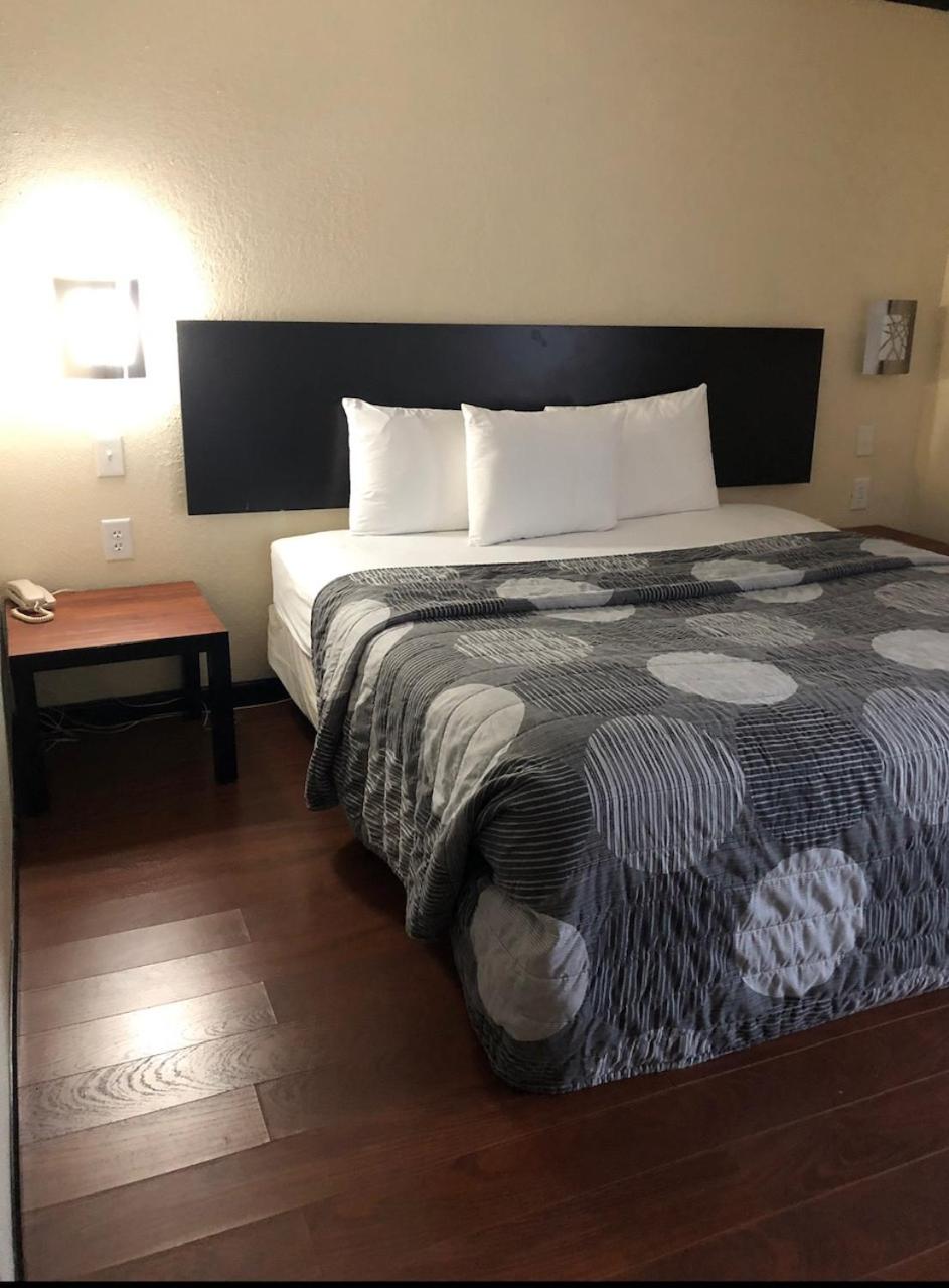 Standard Single Room - Photo 5